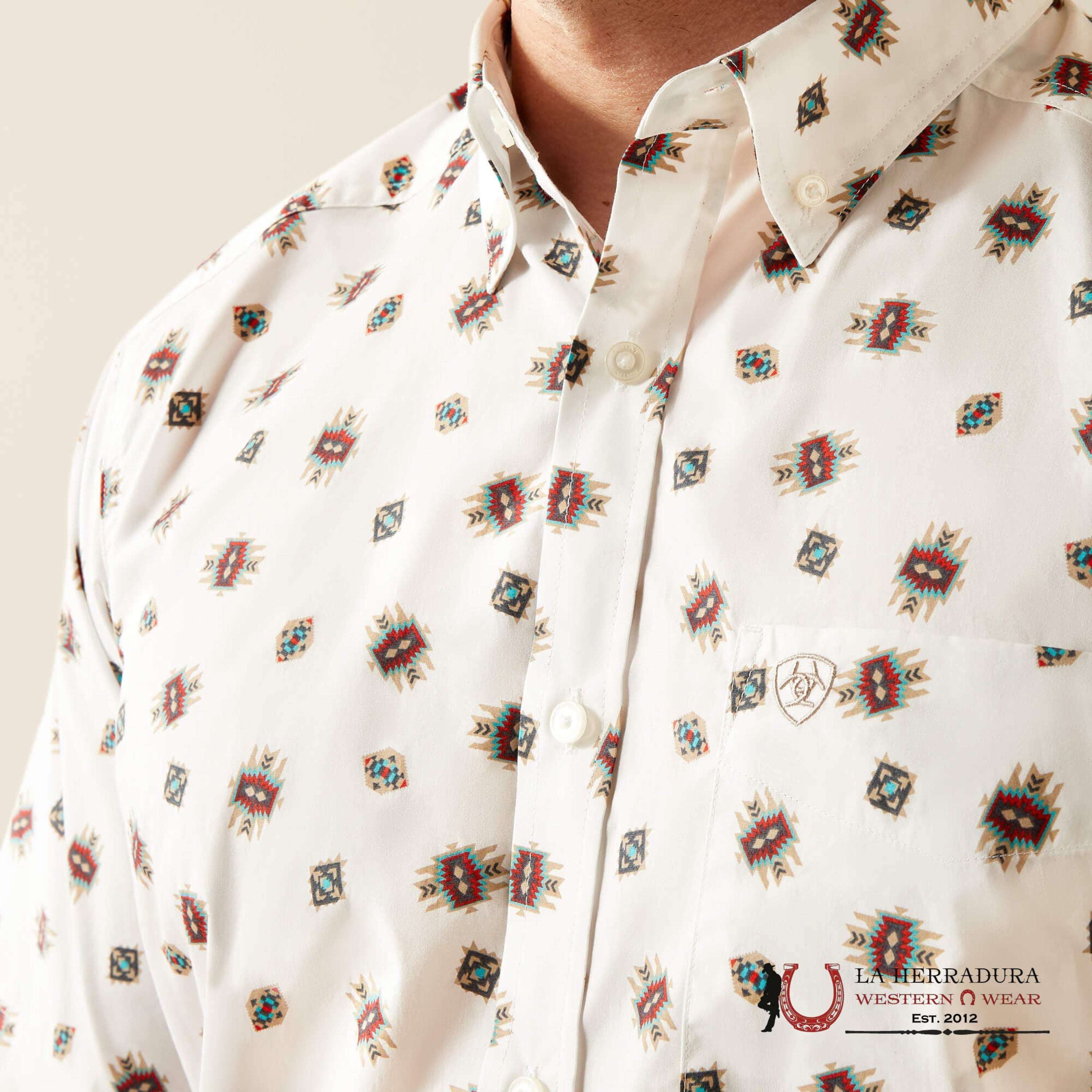 ARIAT MENS Westscott White Short Sleeve With Multi Color Aztec Print Shirt - 8748 ROPA HOMBRES