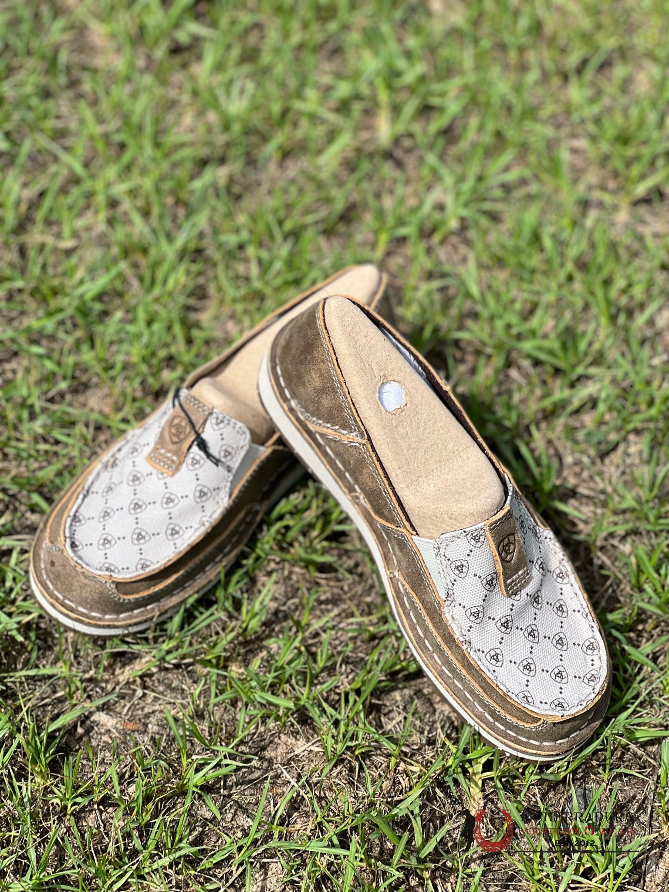 Ariat Shoes For Women Crusier Brown Bomber Logo Zapatos Mujeres