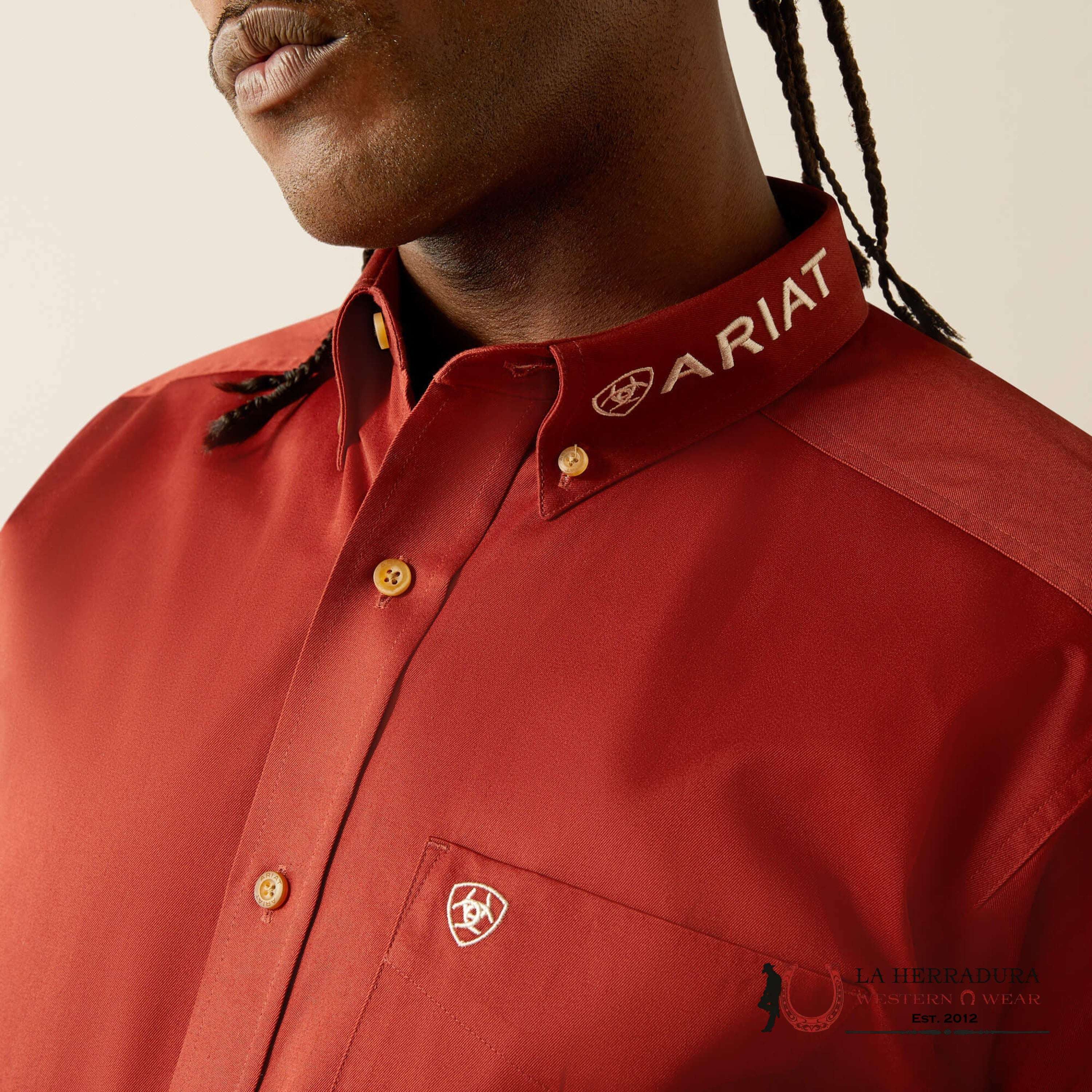 Ariat Team Logo Twill Long Sleeve Dark Red Khaki Ropa Hombres