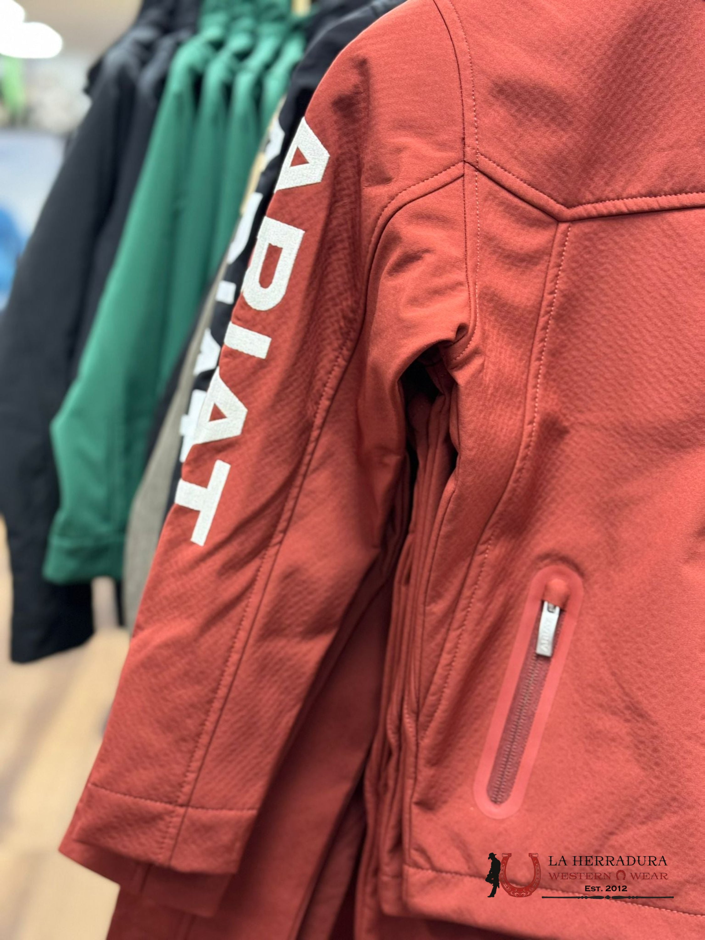 Ariat Unisex Youth Soft Shell Jacket Team Logo Fired Brick Niños