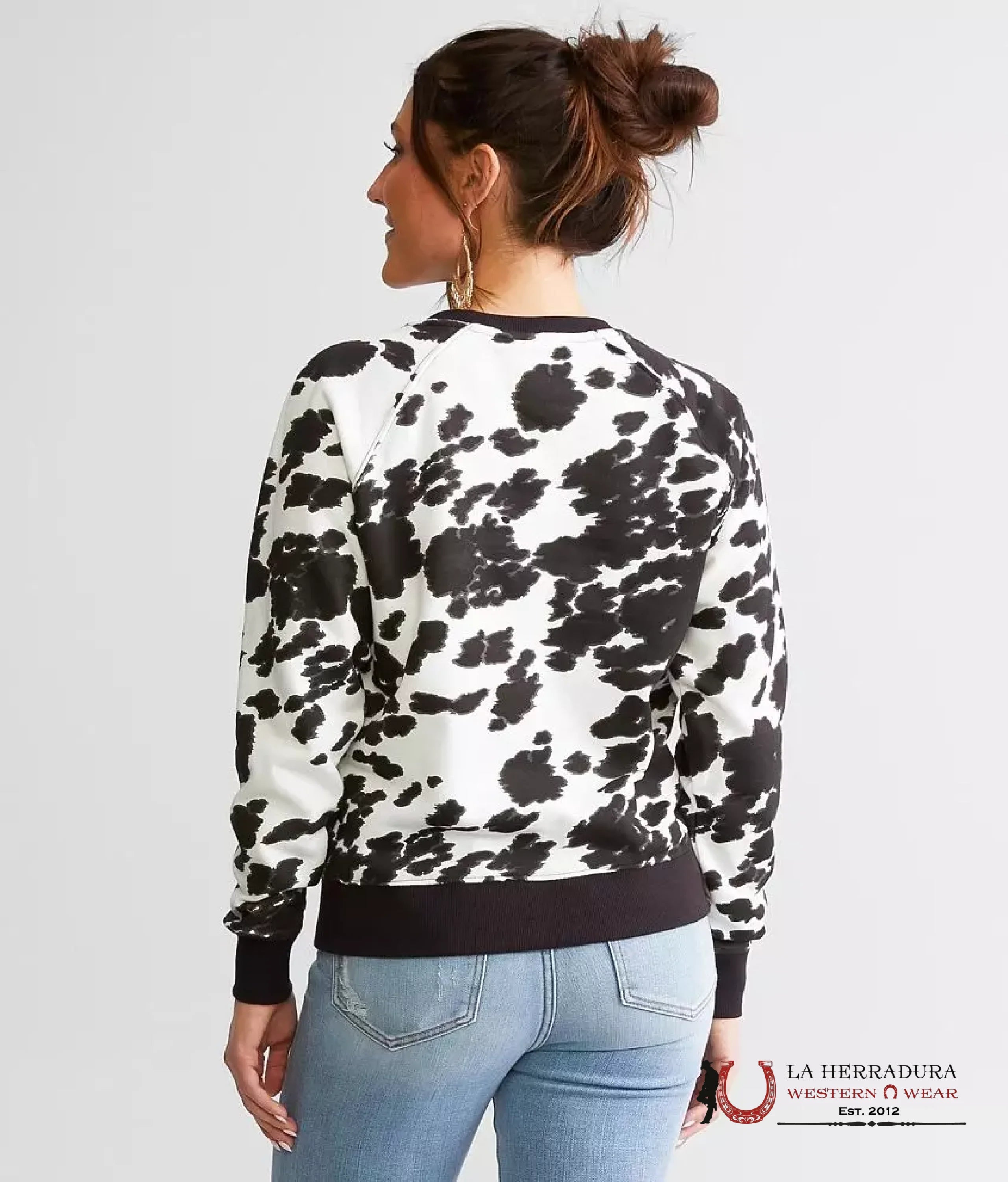 ARIAT WOMEN REAL HIDE CREW SWEATSHIRT HOLSTEIN COW PRINT 10043681 ROPA MUJERES