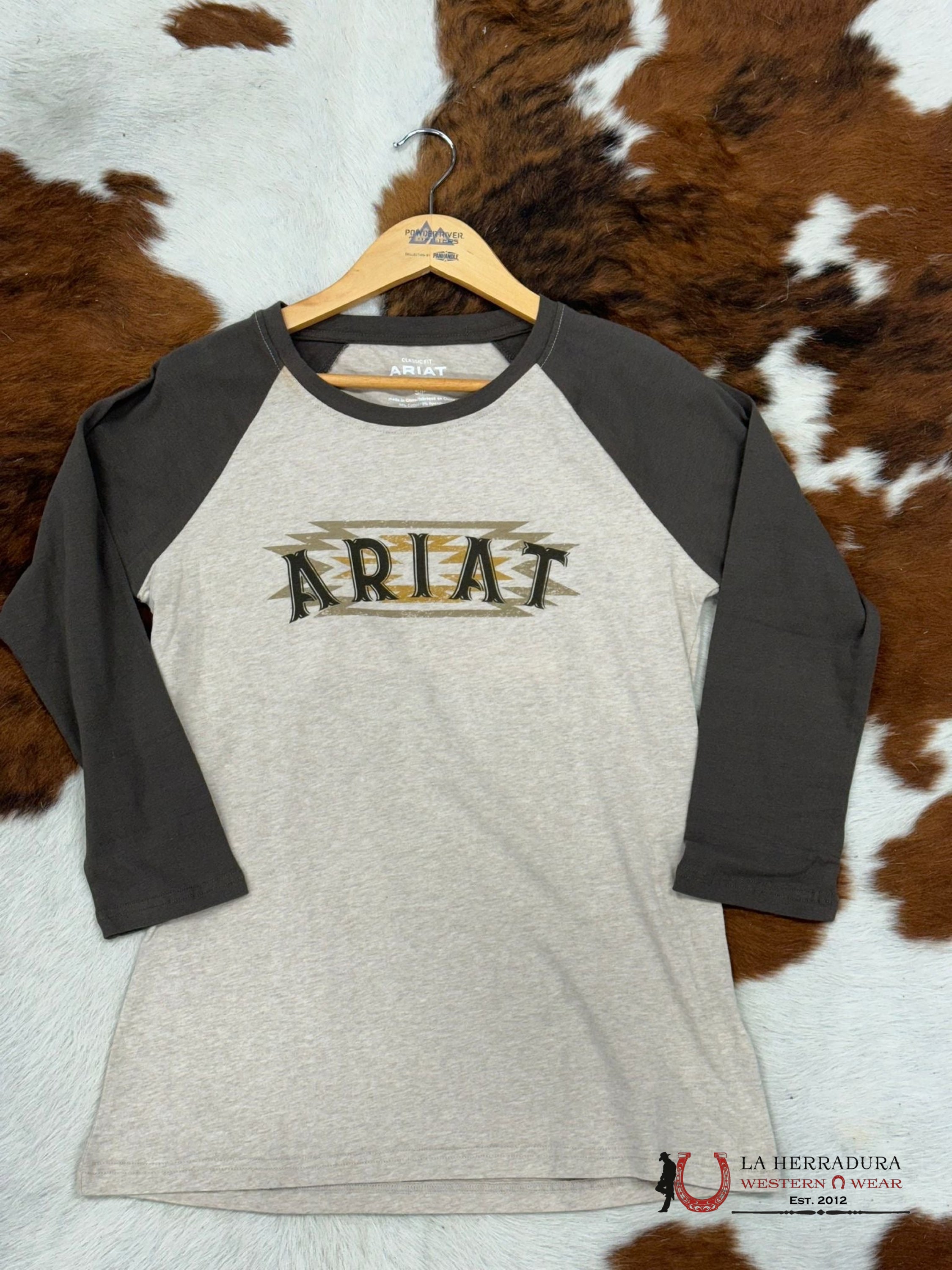 Ariat Women Real Southwest Baseball Oatmeal Heather Long Sleeve T-Shirt Ropa Mujeres