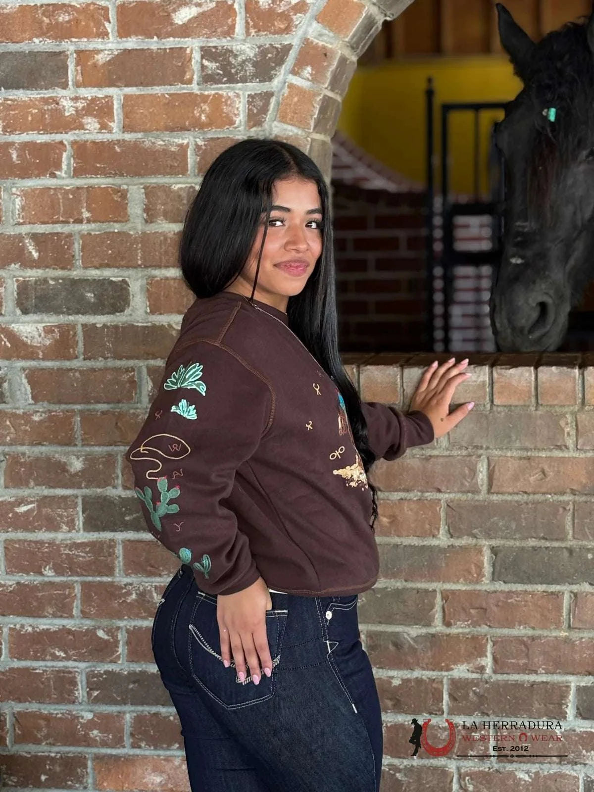 ARIAT WOMENS RIATA SWTSHRT MOLE-10052608 Laherradurawwnc.com