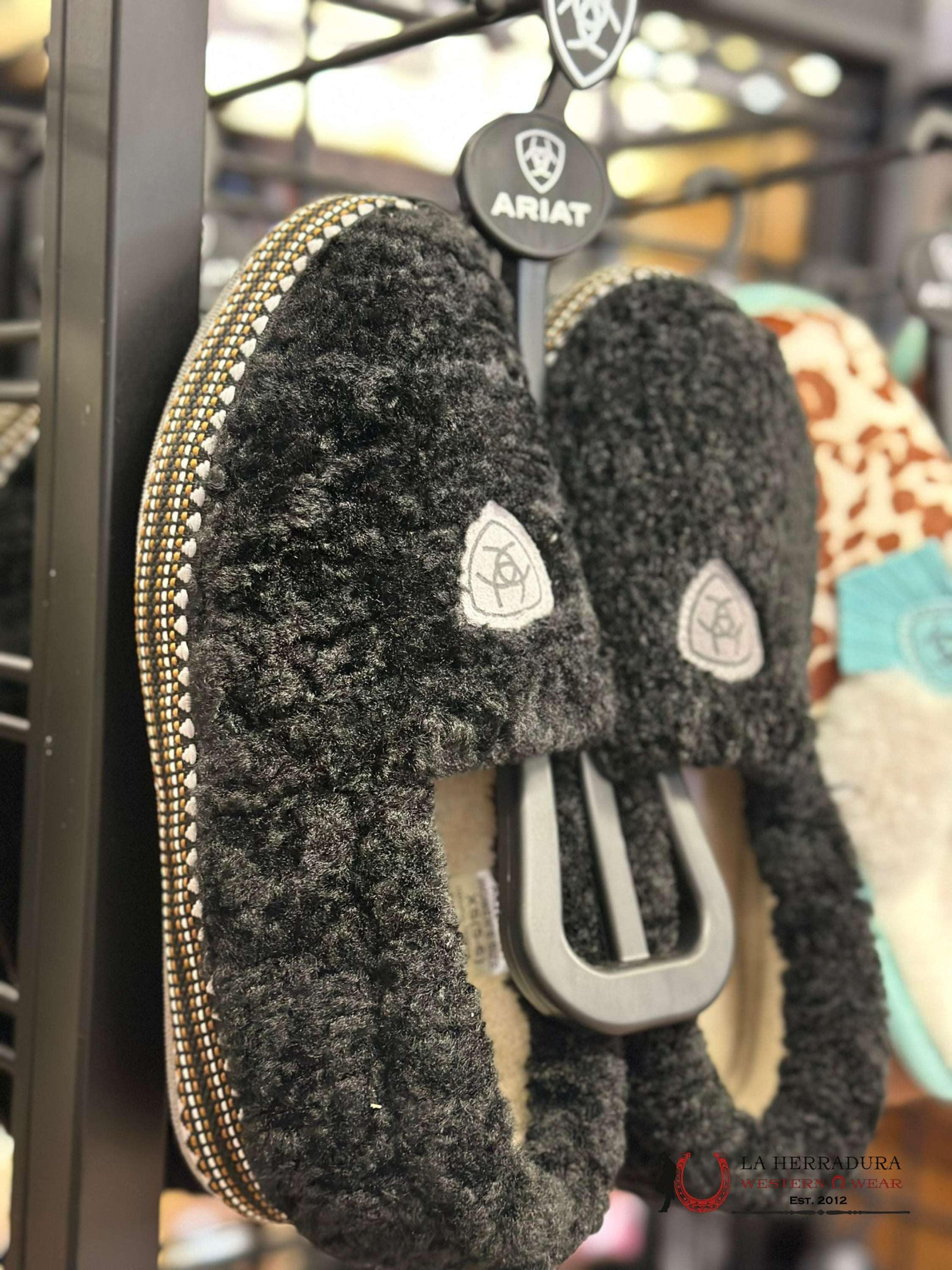 Ariat Women’s Black Snuggle Slipper Zapatos Mujeres