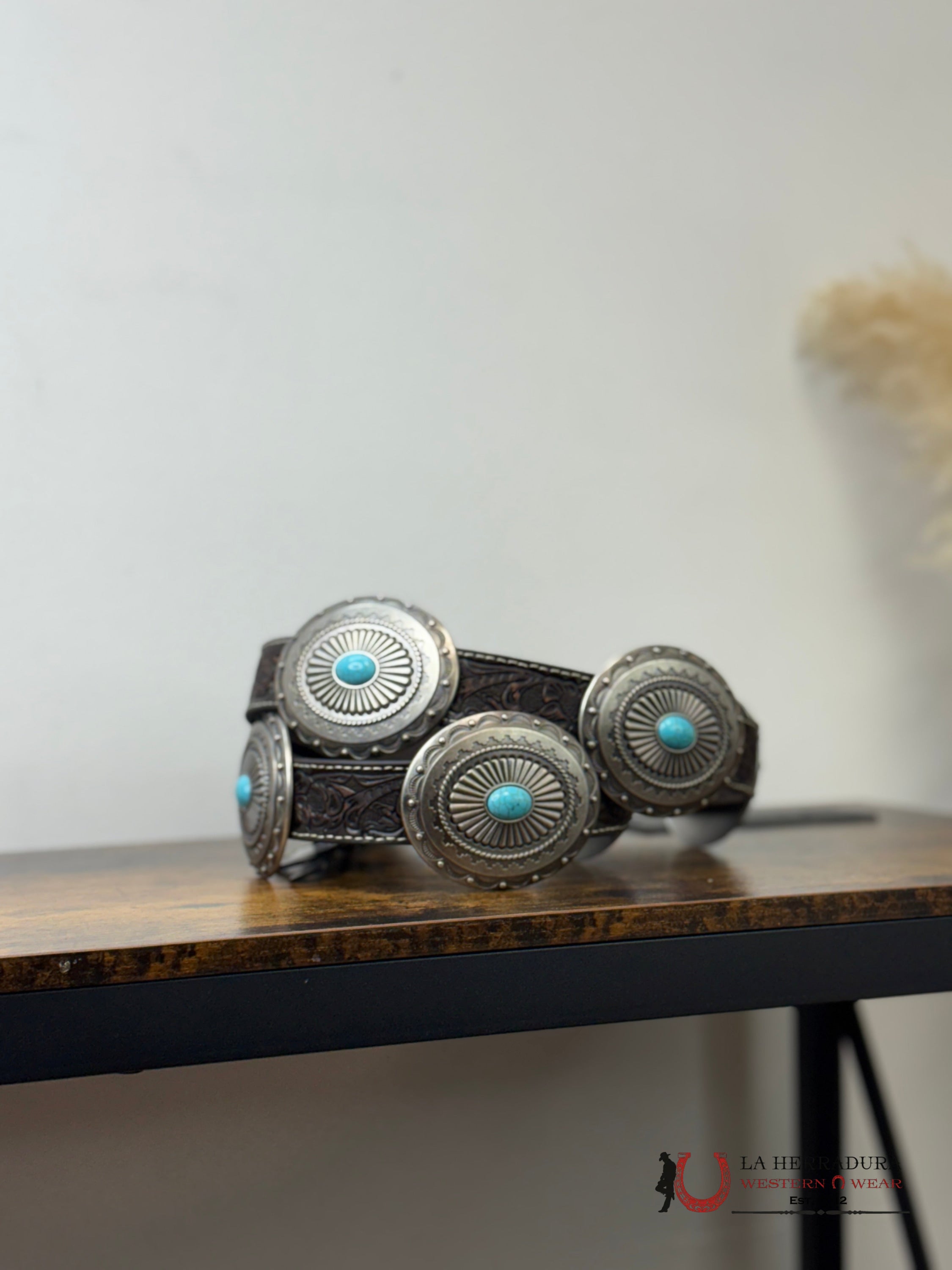 ARIAT WOMENS DARK BROWN BELT WITH SILVER BUCKLES- A1531002 CINTURONES MUJERES