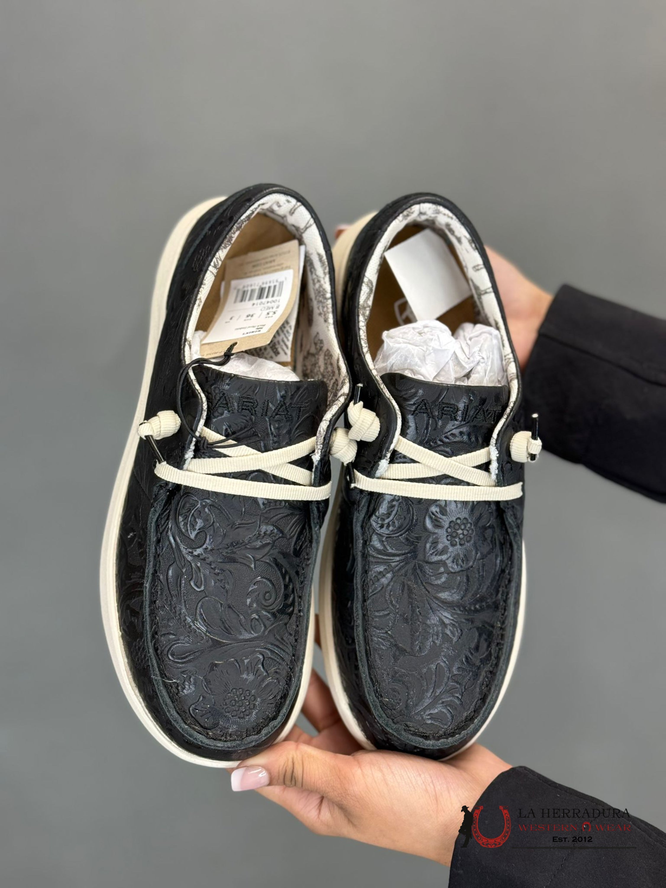 Ariat Womens Hilo Black Floral Emboss Zapatos Mujeres