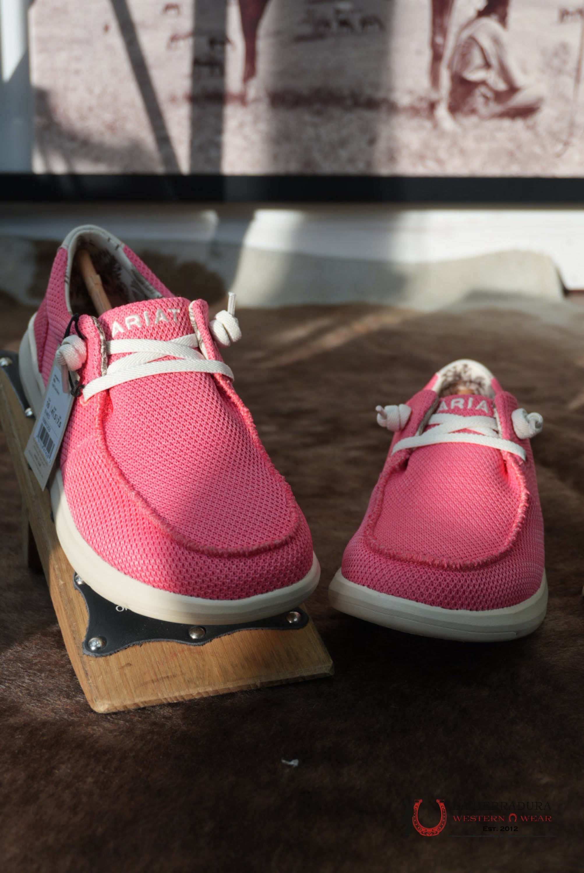 ARIAT WOMENS Hilo Light Coral Mesh Shoes - 1253 ZAPATOS MUJERES