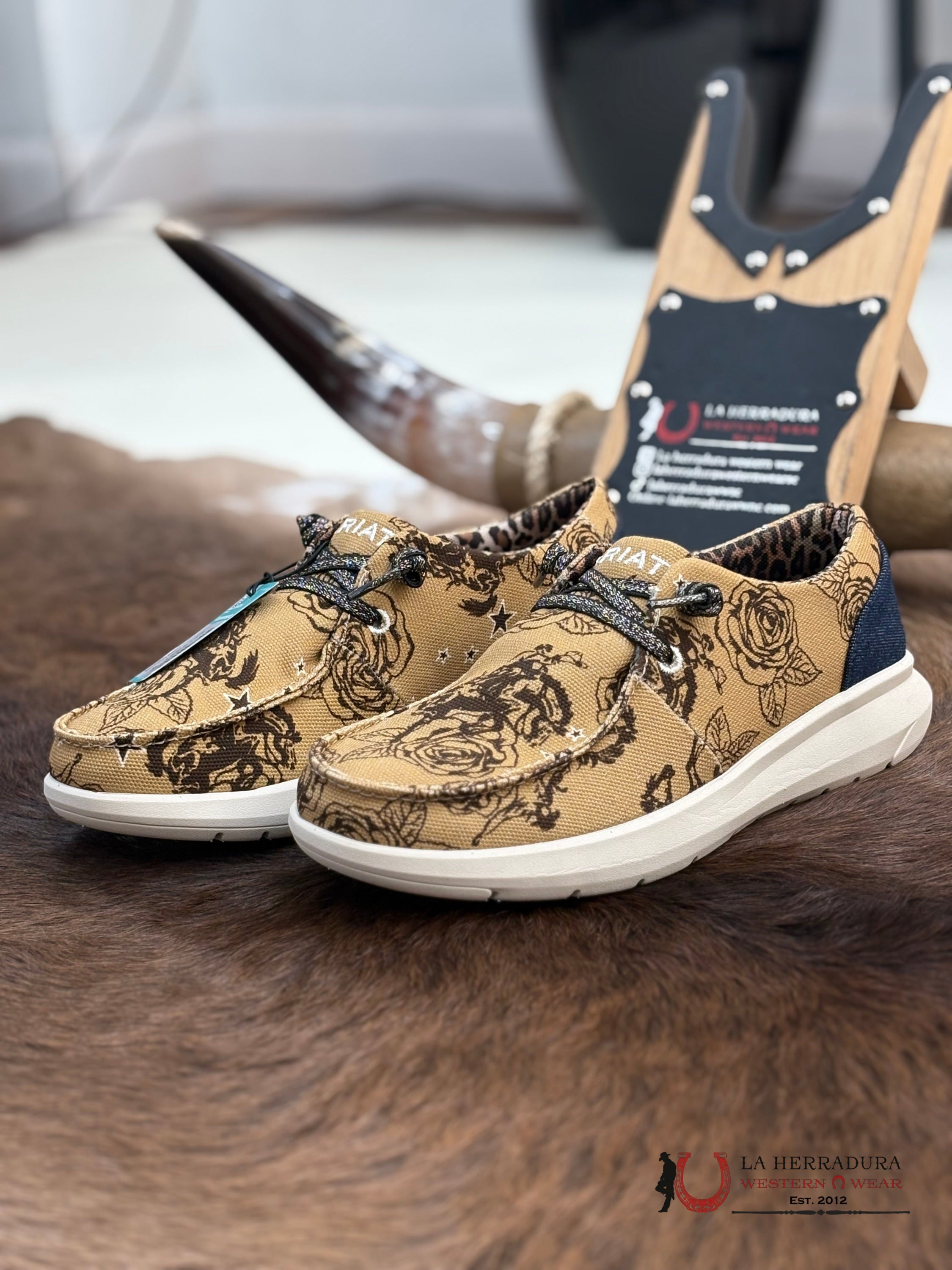 ARIAT WOMENS HILO RODEO QUINCY ROSES OF THE RANGE- 1011 ZAPATOS MUJERES