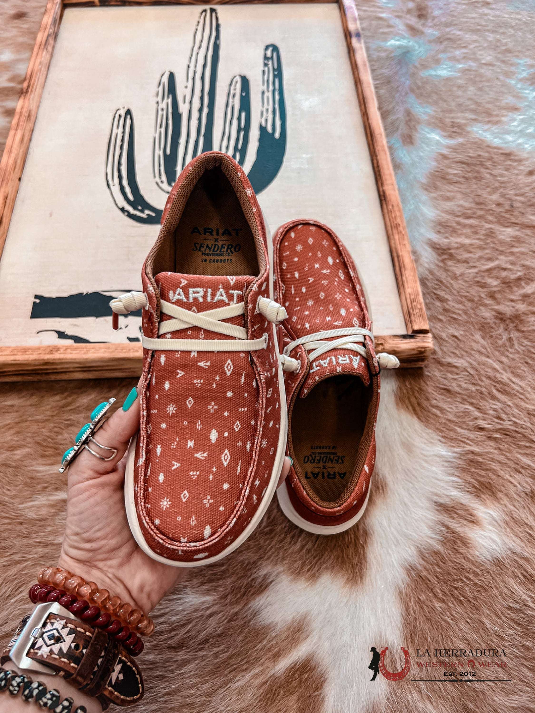 ARIAT WOMENS Hilo Sendero Shoes (Clay Dibujo Print) ZAPATOS MUJERES