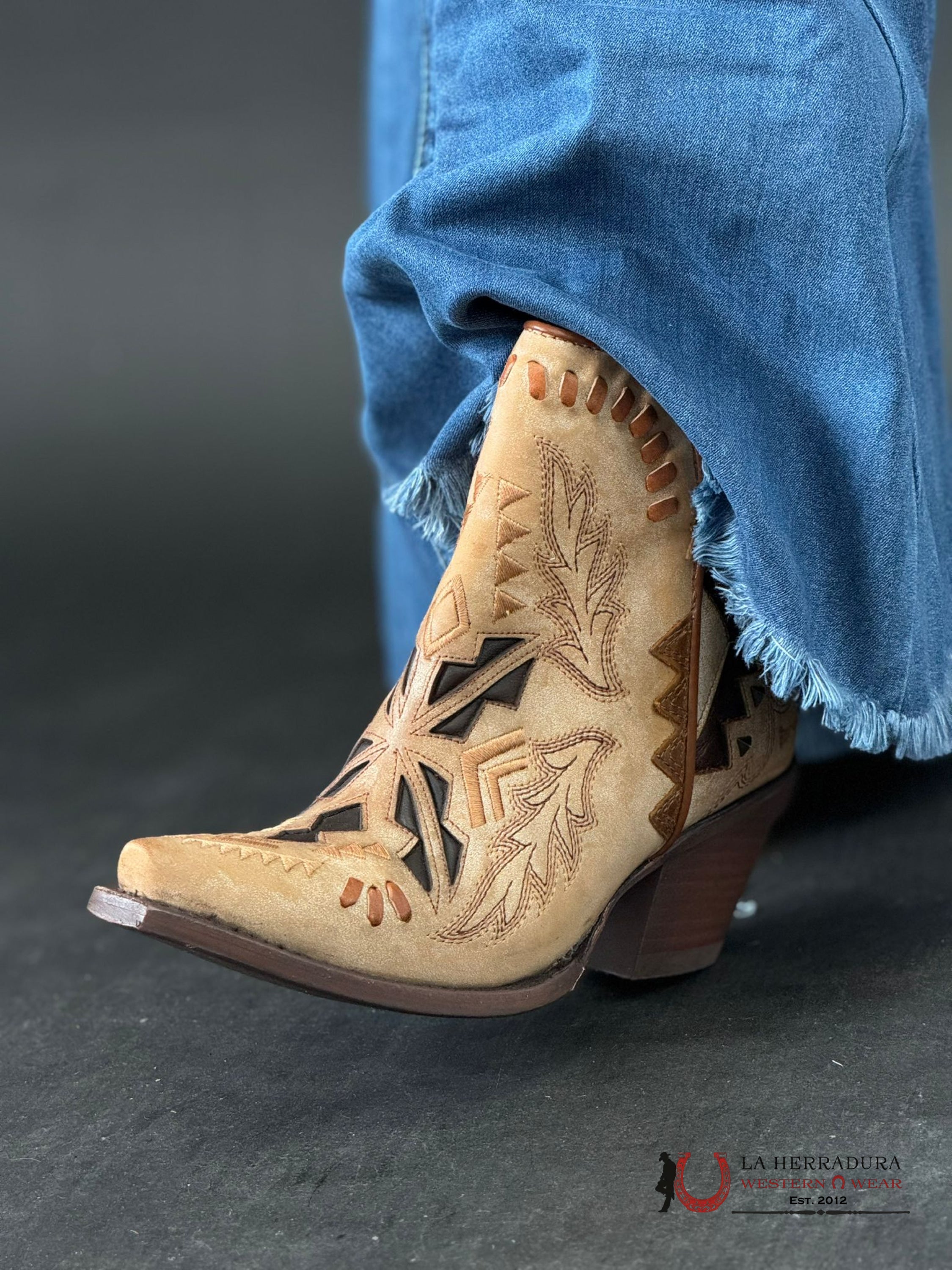 Ariat Women’s Mesa Crema Short Boot Botas Mujeres