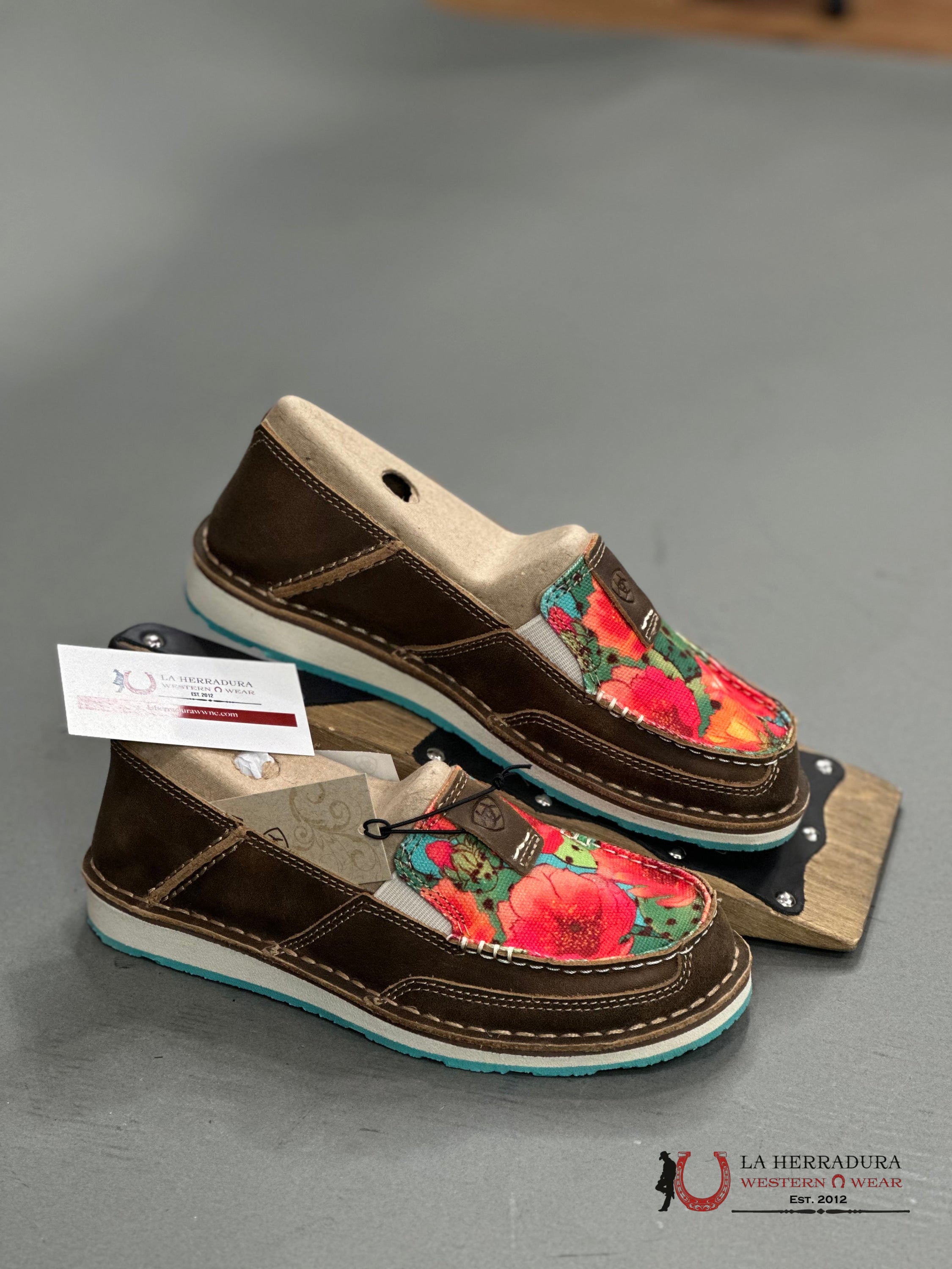 Ariat Womens Slip On Cruiser Bare Brown / Prickly Pear Zapatos Mujeres