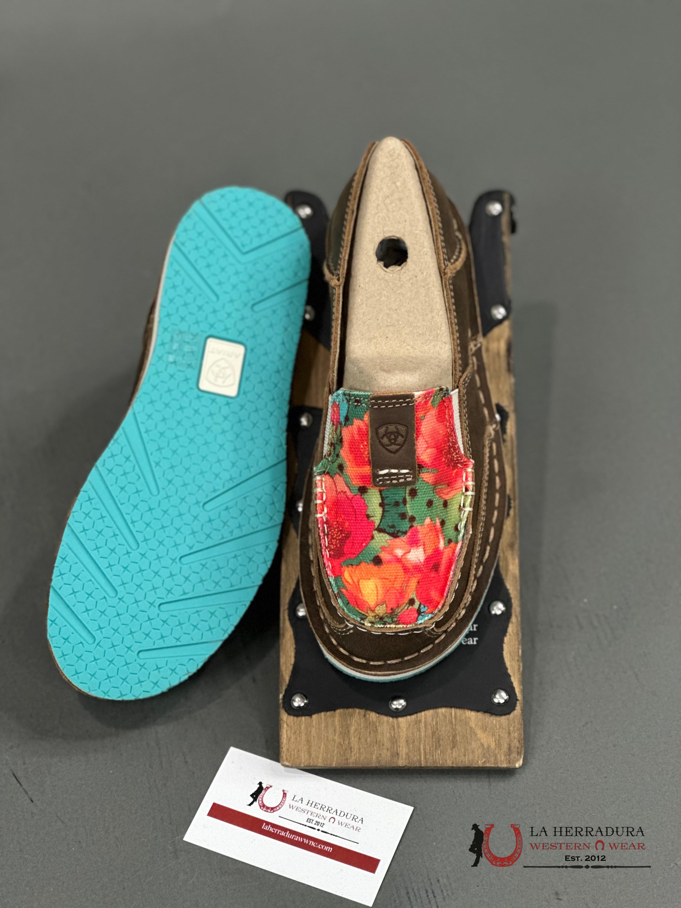 Ariat Womens Slip On Cruiser Bare Brown / Prickly Pear Zapatos Mujeres