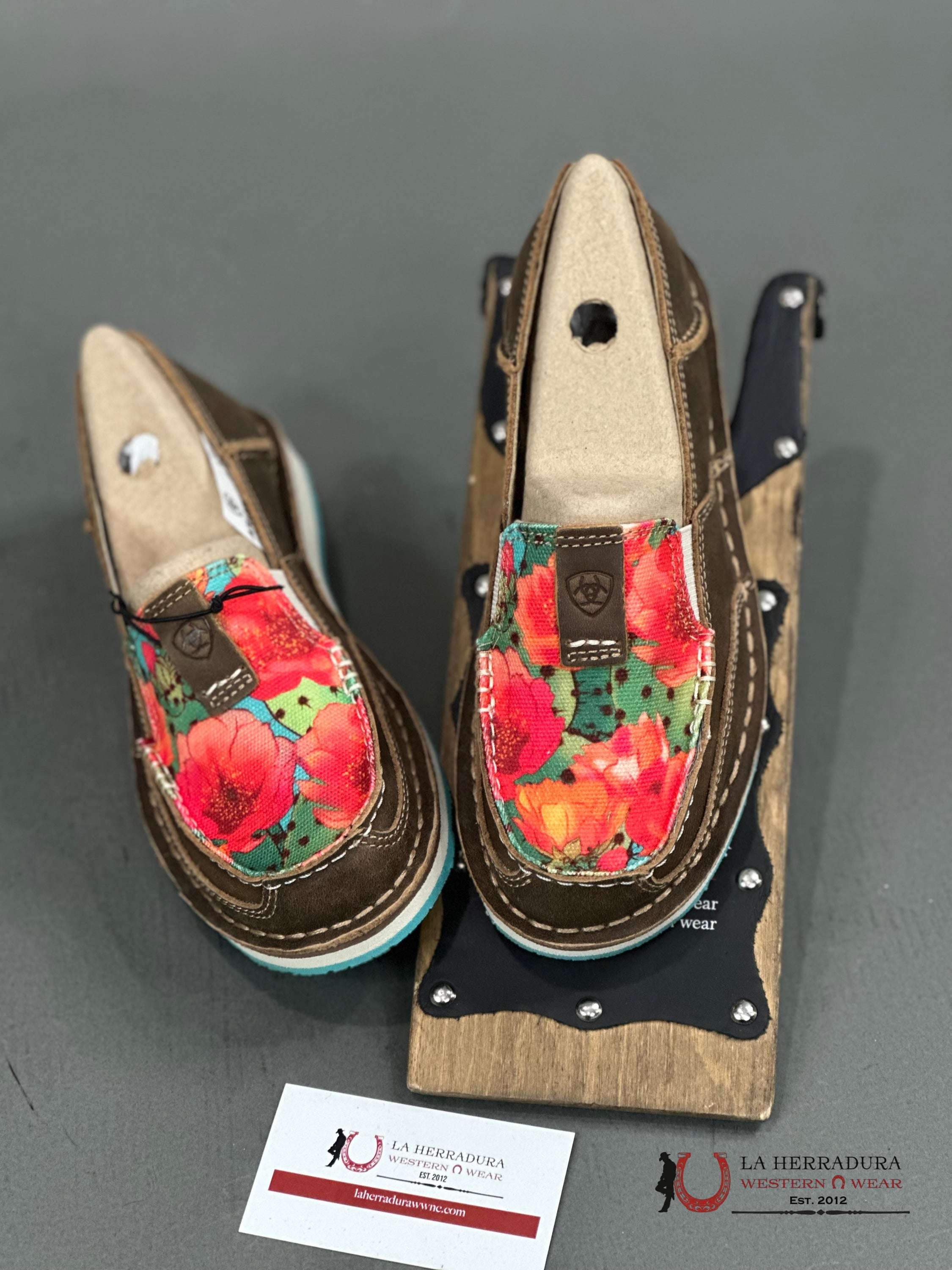Ariat Womens Slip On Cruiser Bare Brown / Prickly Pear Zapatos Mujeres