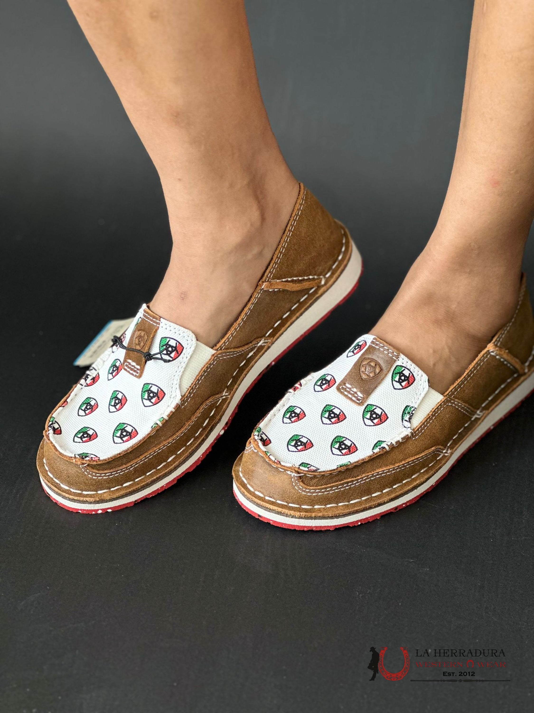 Ariat Womens Slip On Cruiser Caramel / Mexico Print Zapatos Mujeres