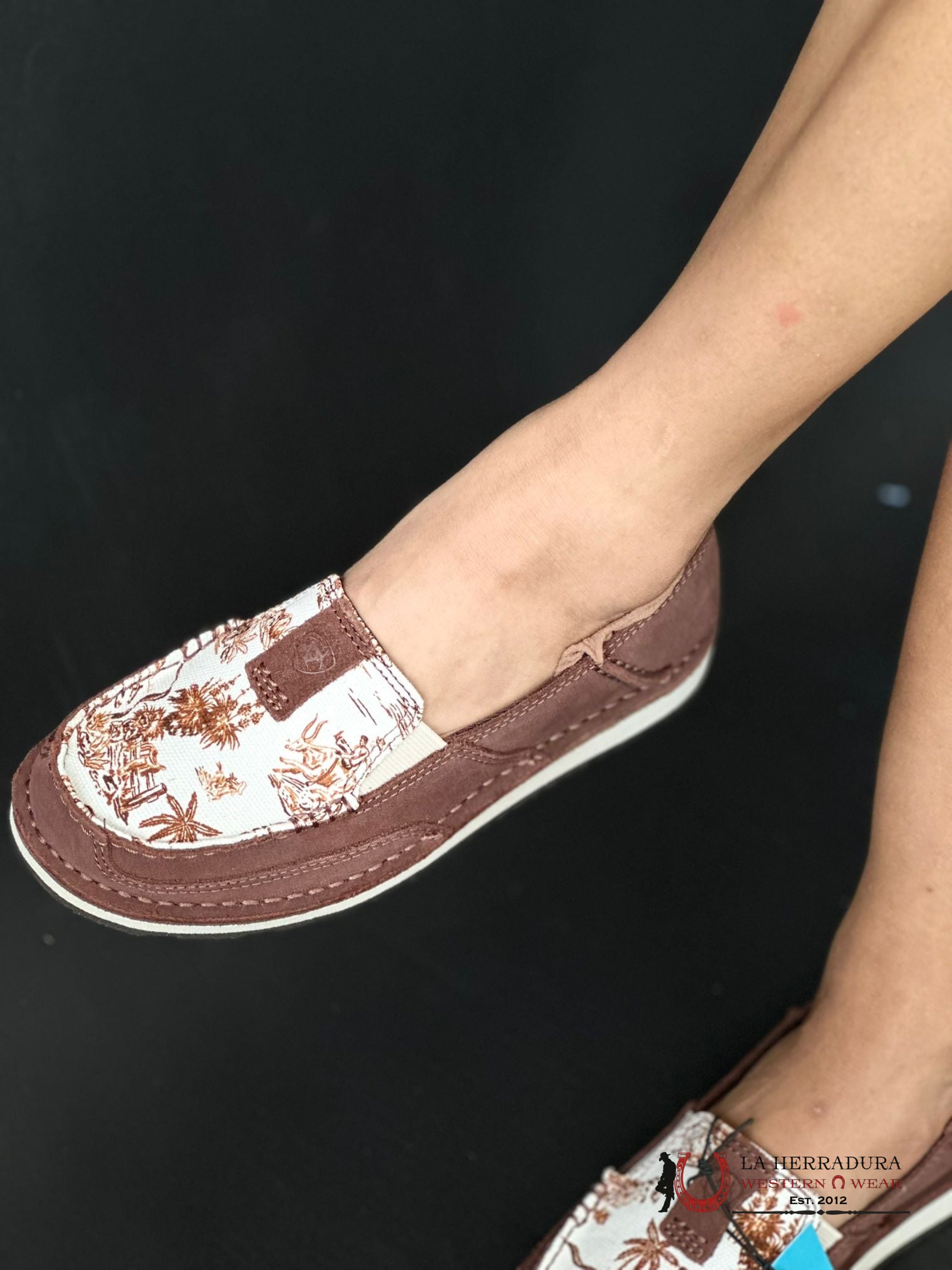 Ariat Womens Slip On Cruiser Western Aloha Zapatos Mujeres