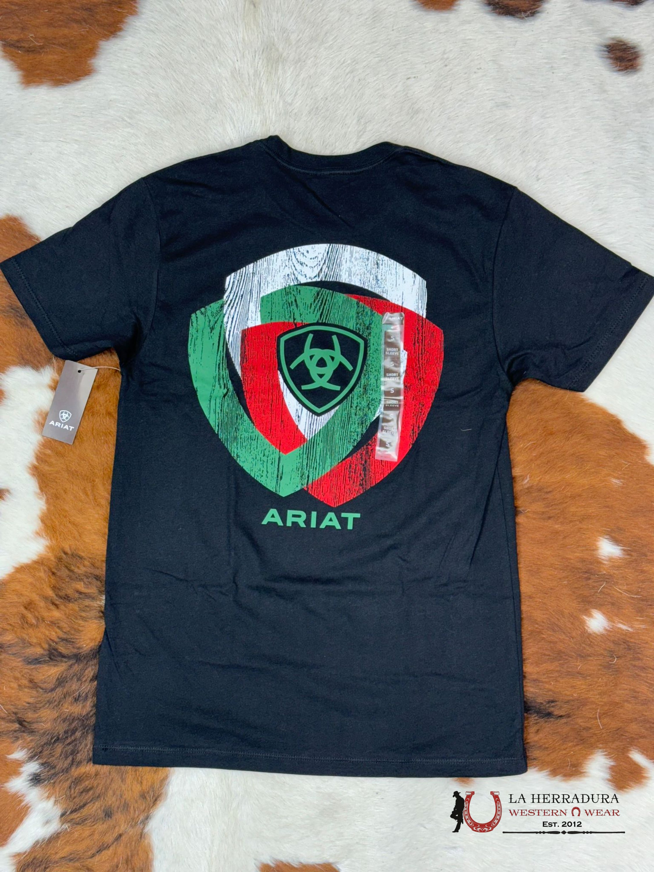 Ariat Wooden Badges Mexico Colors Short Sleeve Black T-Shirt Ropa Hombres