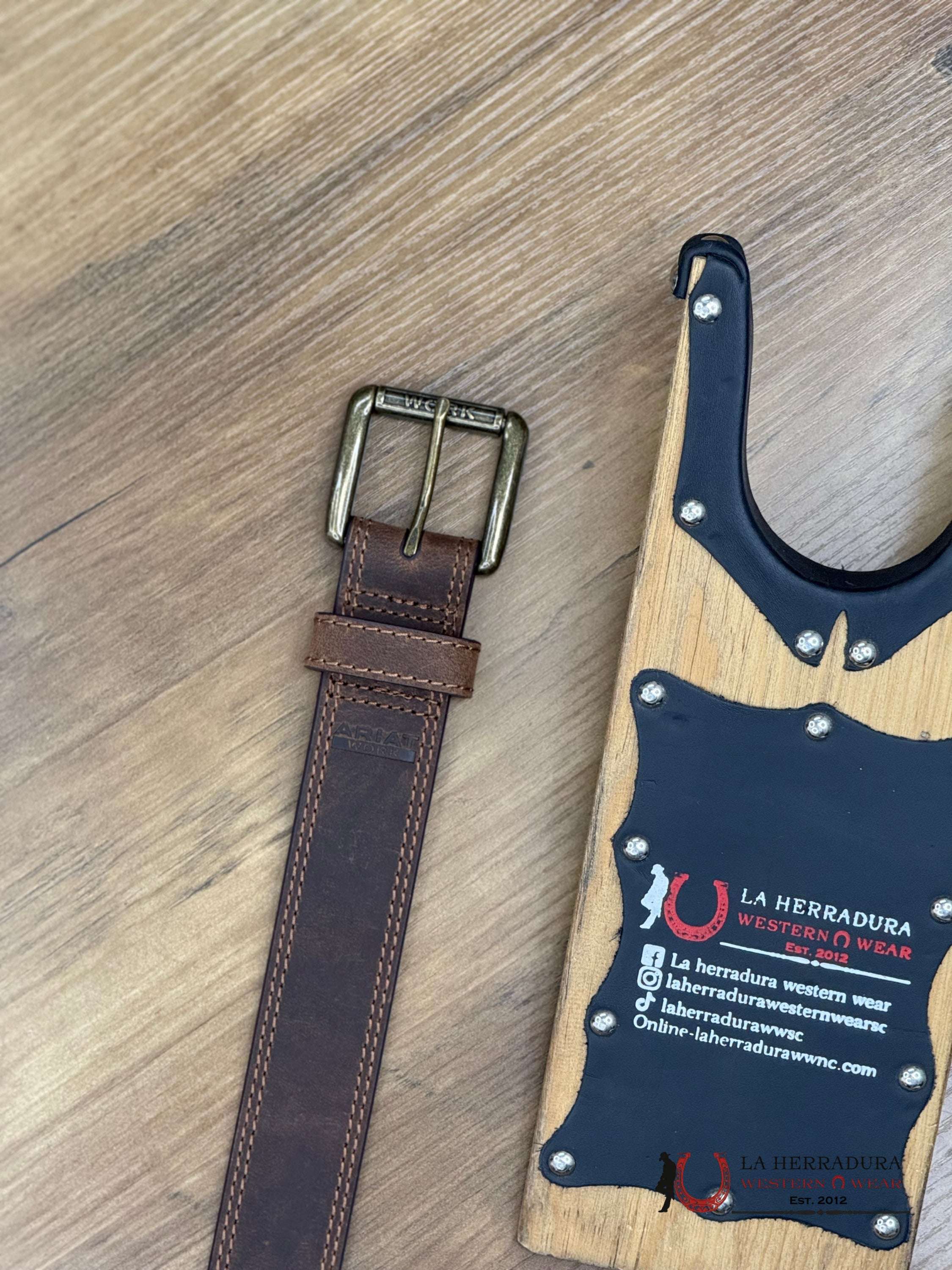 ARIAT WORK BELT BROWN METALIC COLOR BUCKLE - 0444 CINTURONES HOMBRES