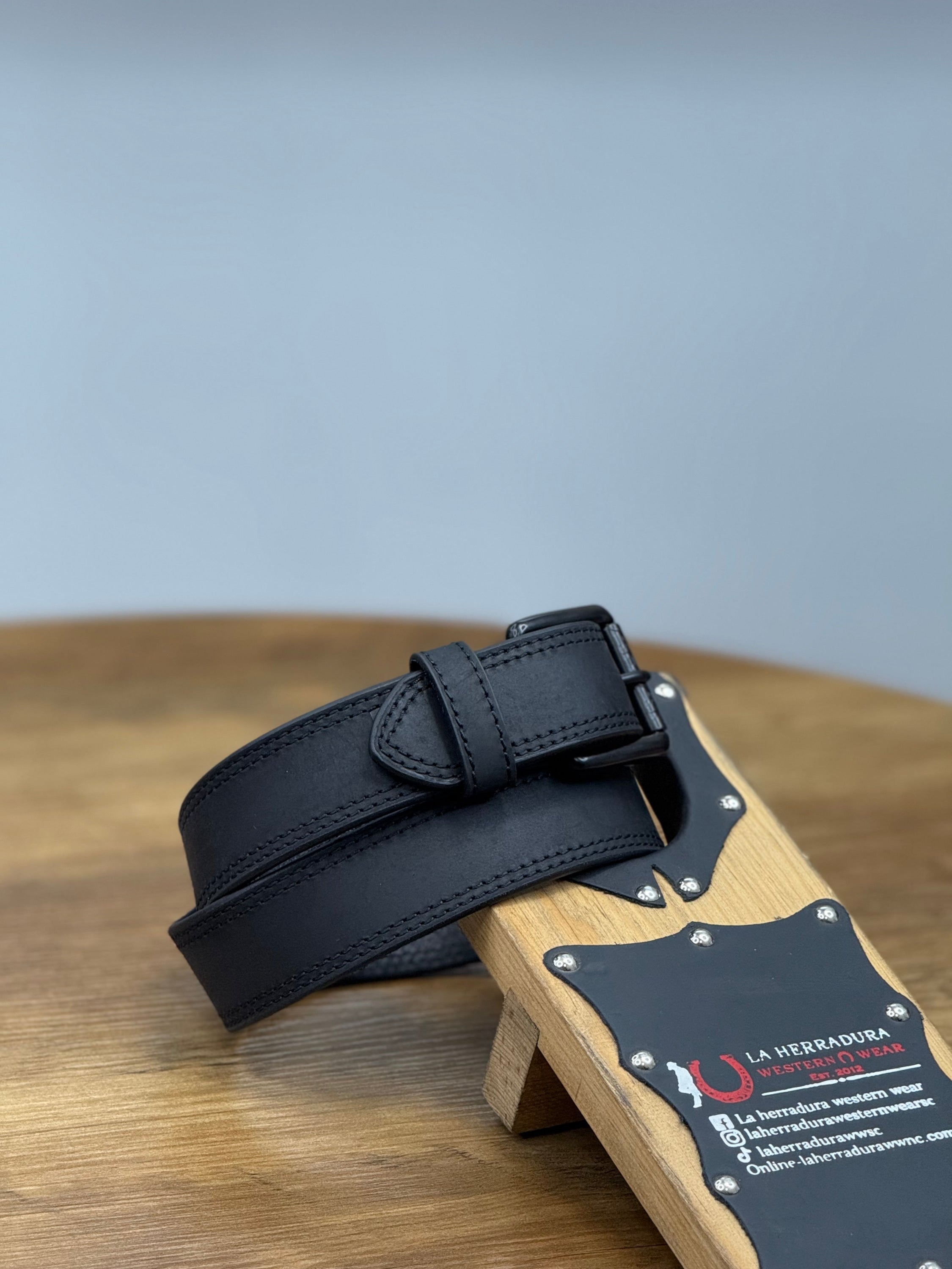 ARIAT WORK BLACK BELT AND BLACK BUCKLE - 0401 CINTURONES HOMBRES