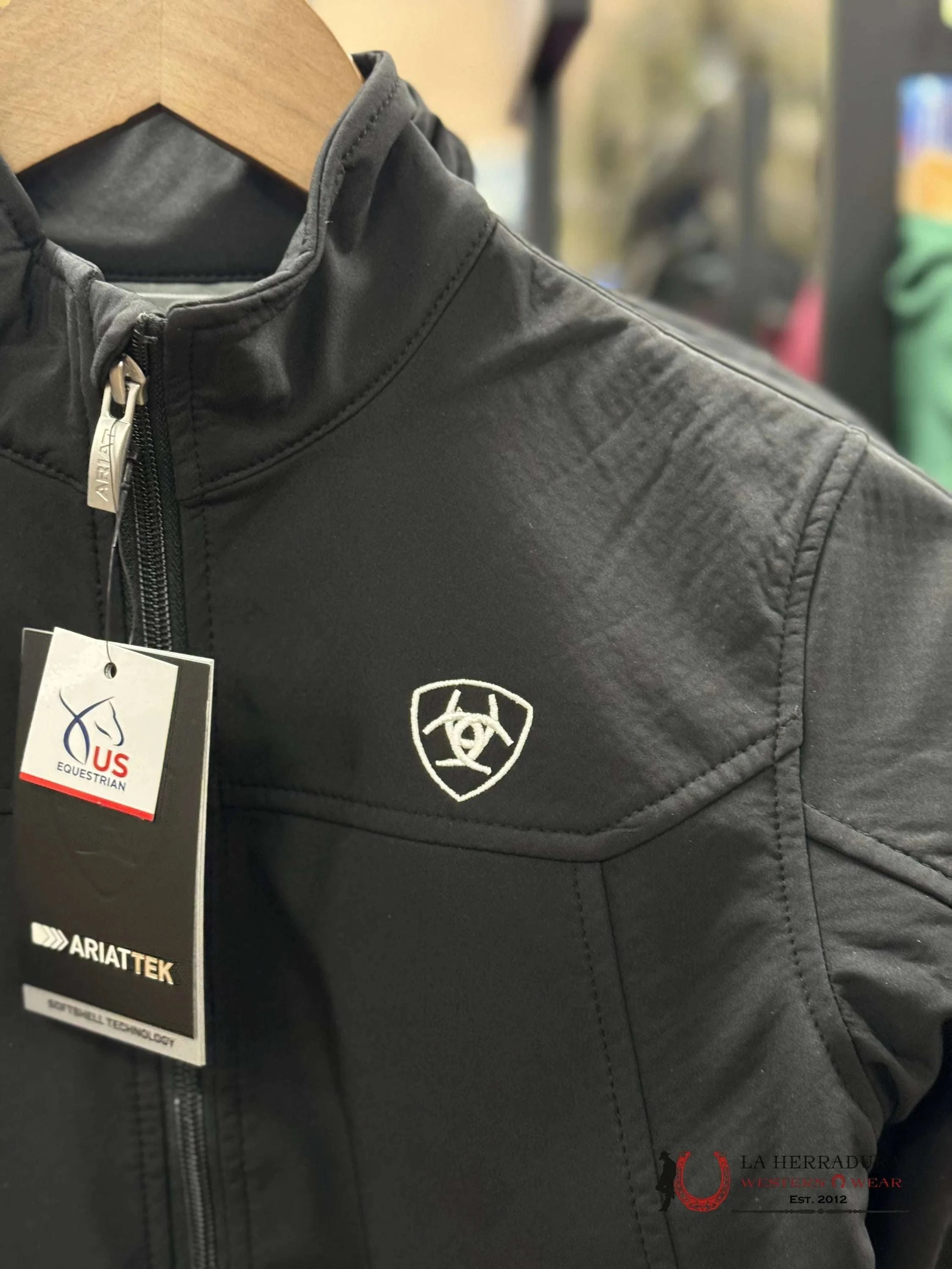 Ariat Youth Soft Shell Jacket Team Logo Black/White Unisex Niños
