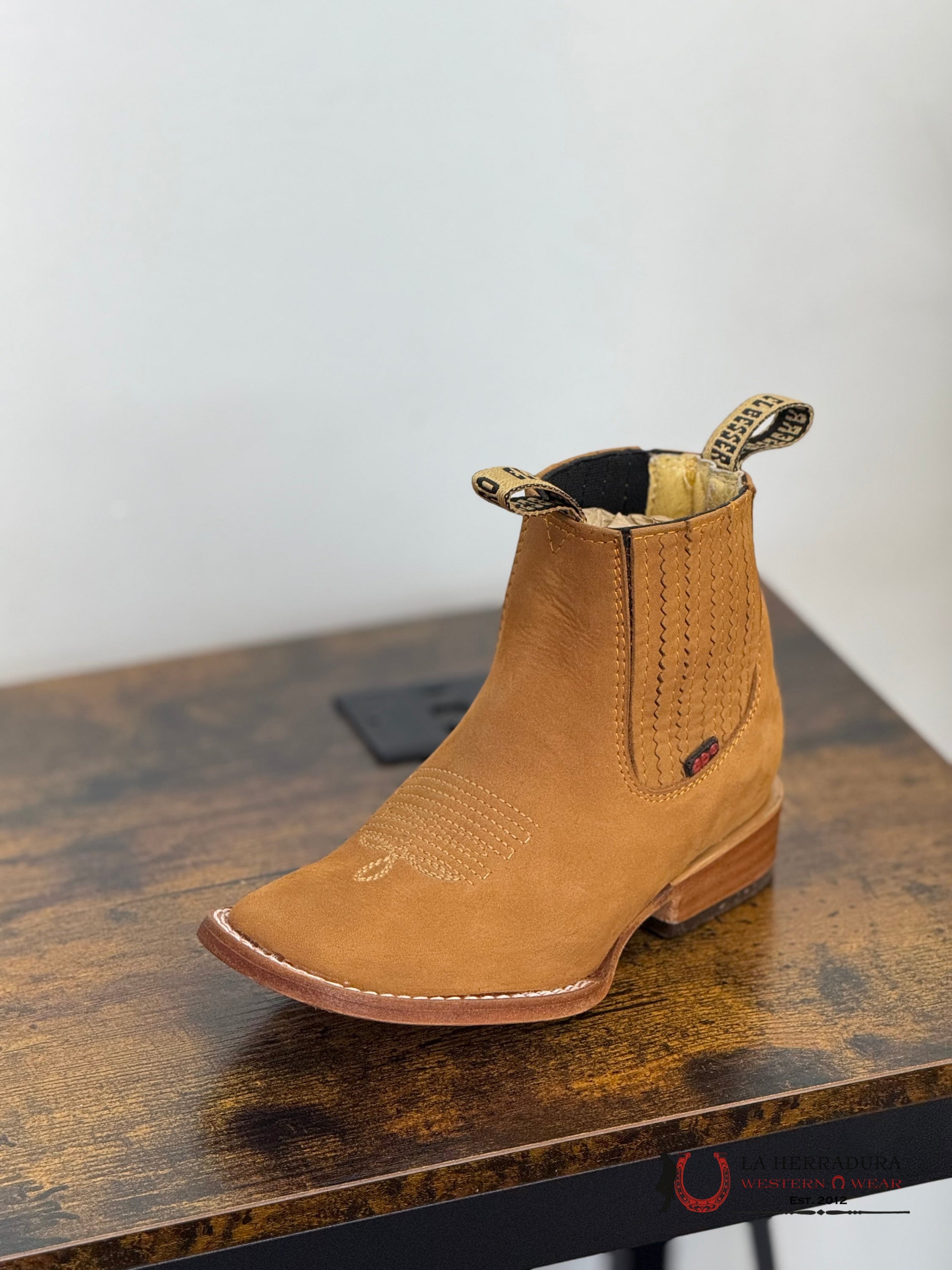 BESSERO KIDS NOBUCK ARENA BUKE BOTIN CHARRO NIÑOS