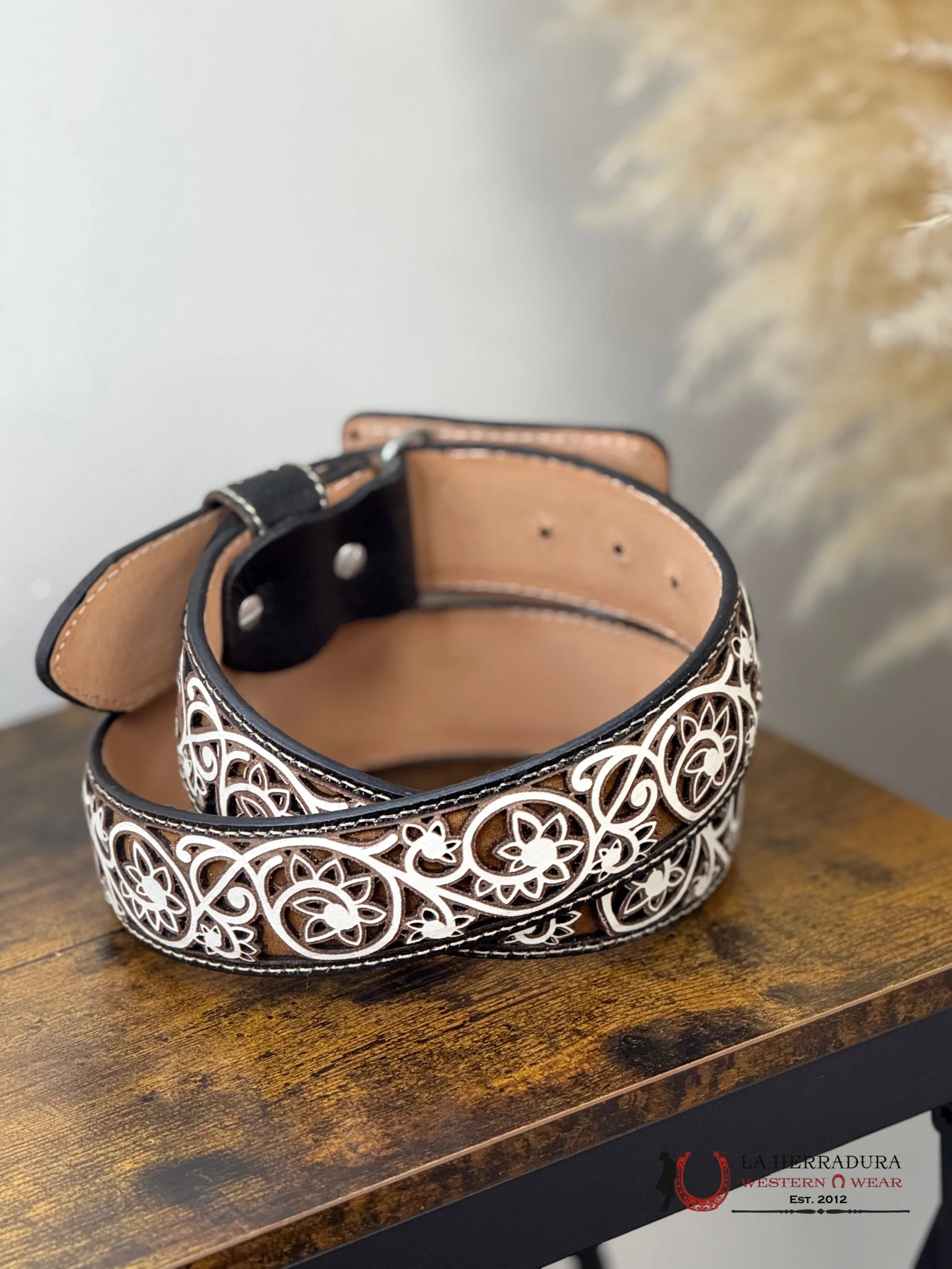 BLACK & BROWN BACKING FLORAL WHITE STITCHING MEN BELT CINTURONES HOMBRES