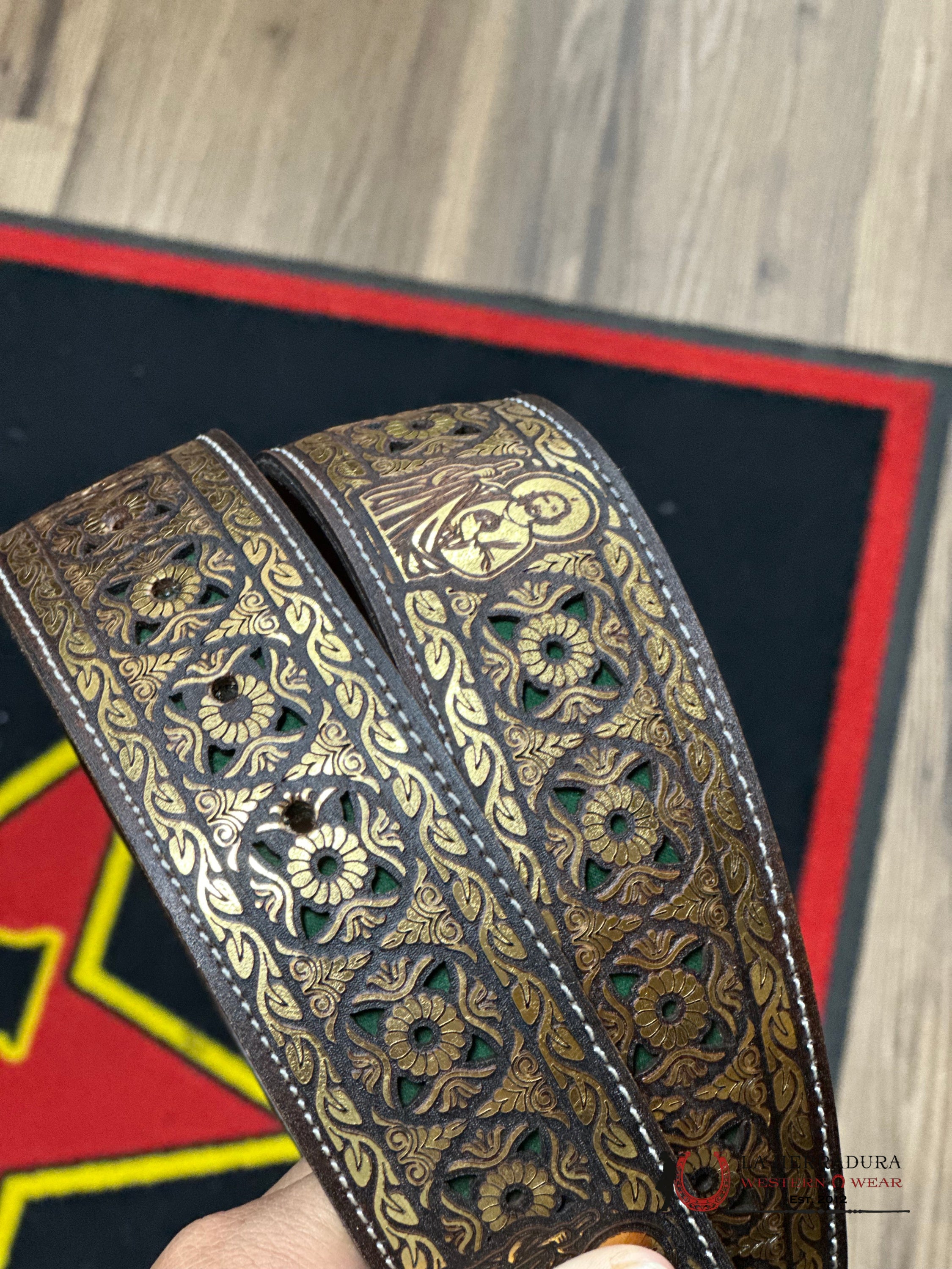 Black & Gold Detail Green San Judas 2In Belt Cinturones Hombres