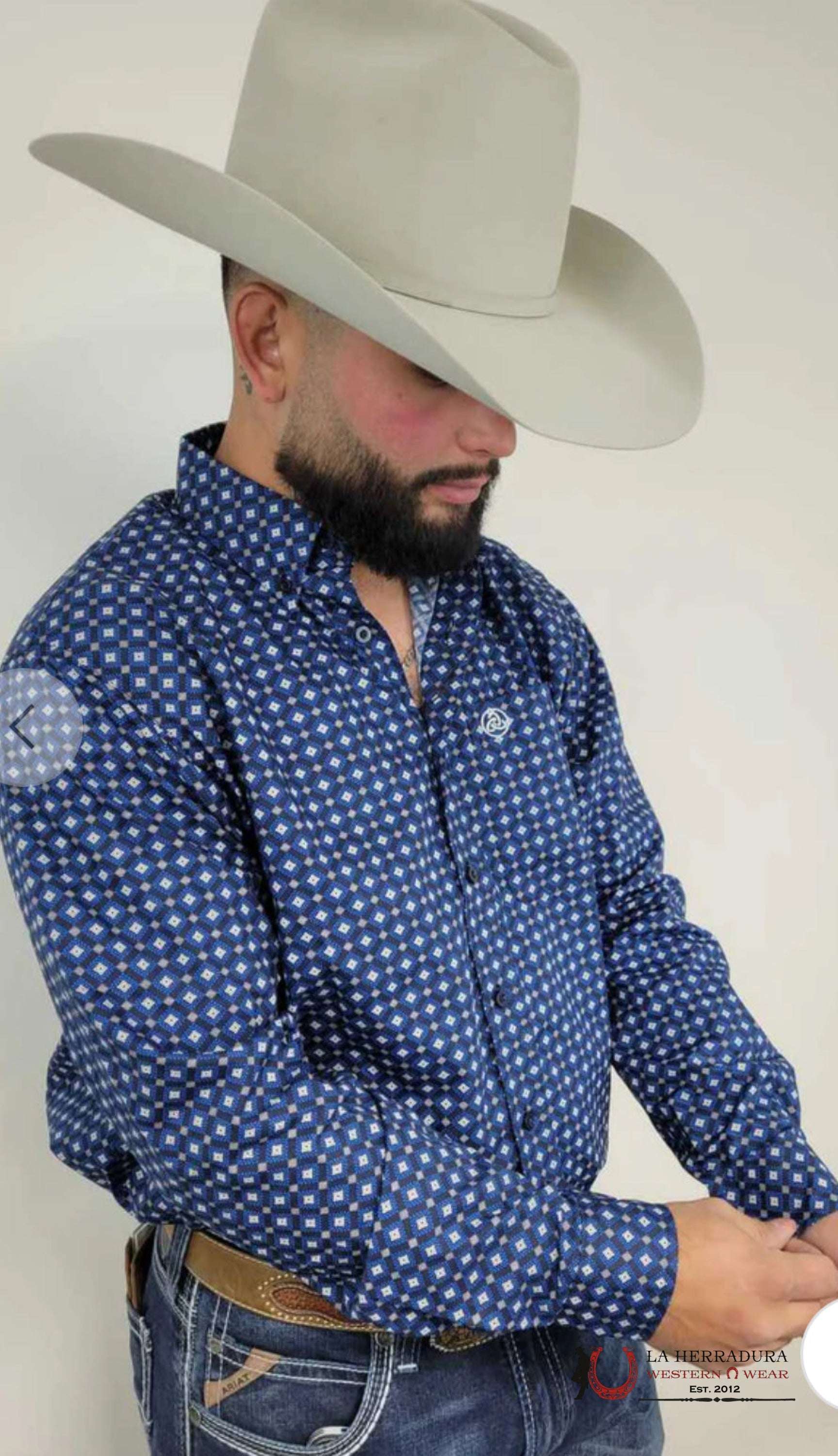 Blue Geometric Print On Black Classic Ropa Hombres