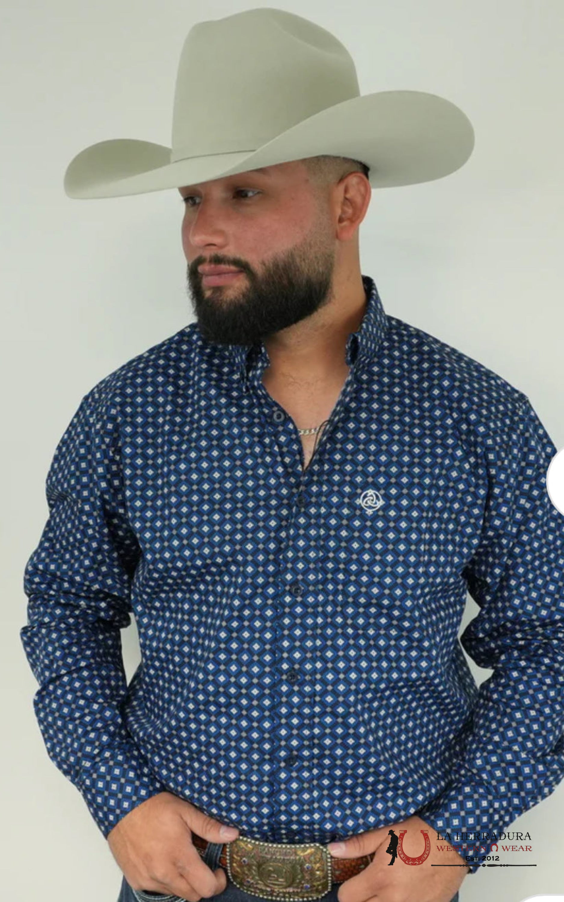 Blue Geometric Print On Black Classic Ropa Hombres