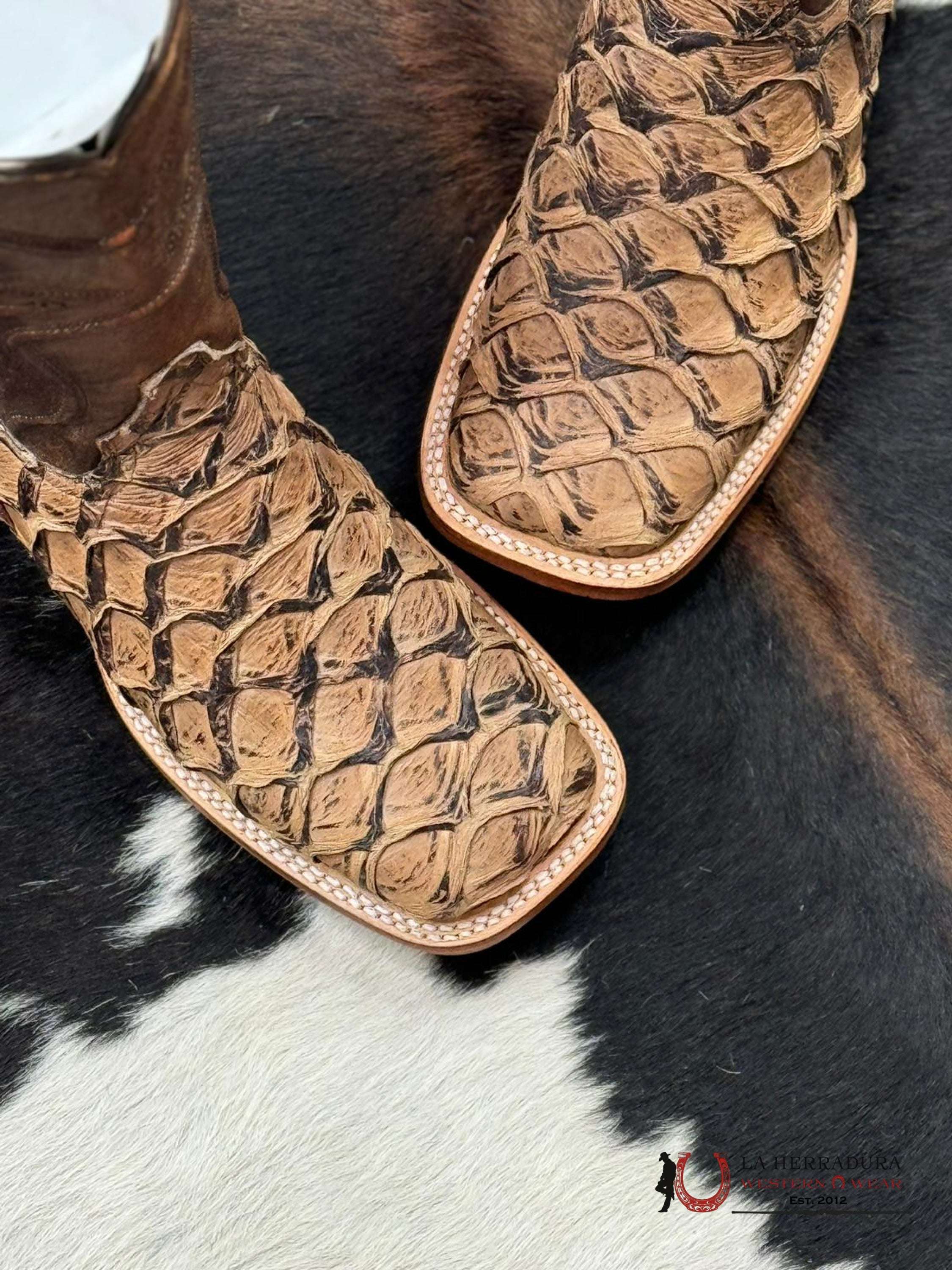 Botas Diligencia Arapaima Pirarucu Camel Matte Hombres