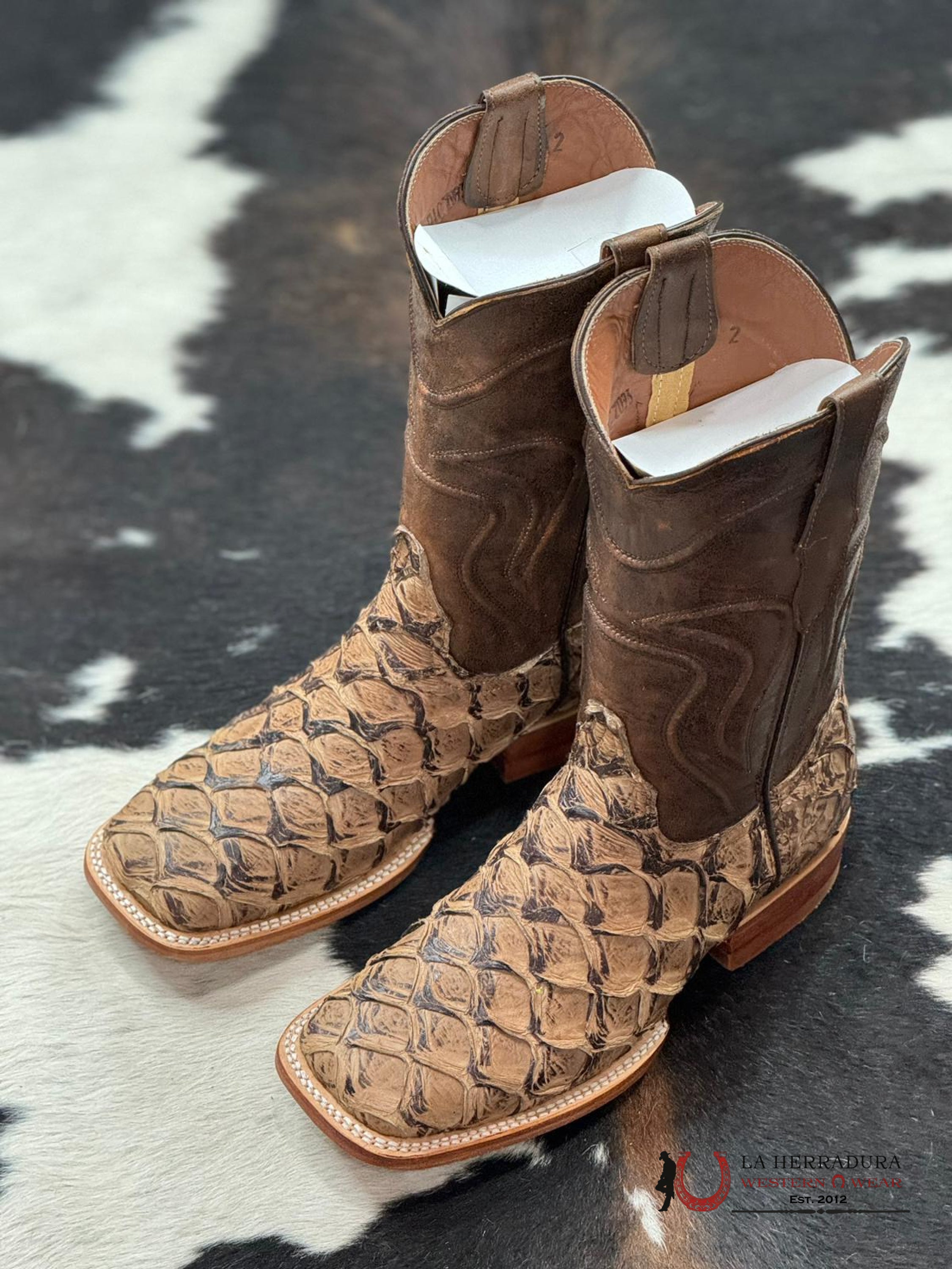 Botas Diligencia Arapaima Pirarucu Camel Matte Hombres