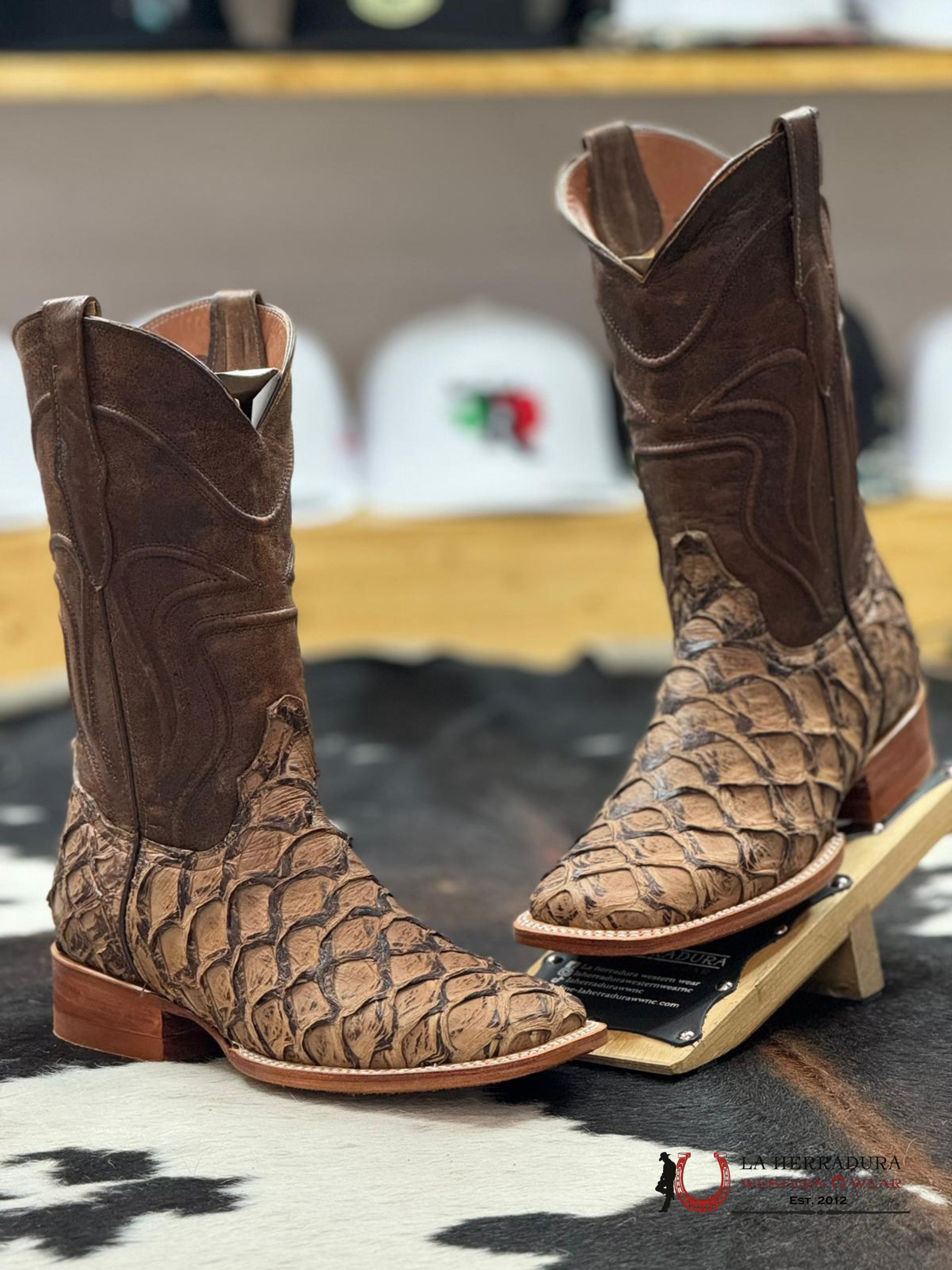 Botas Diligencia Arapaima Pirarucu Camel Matte Hombres