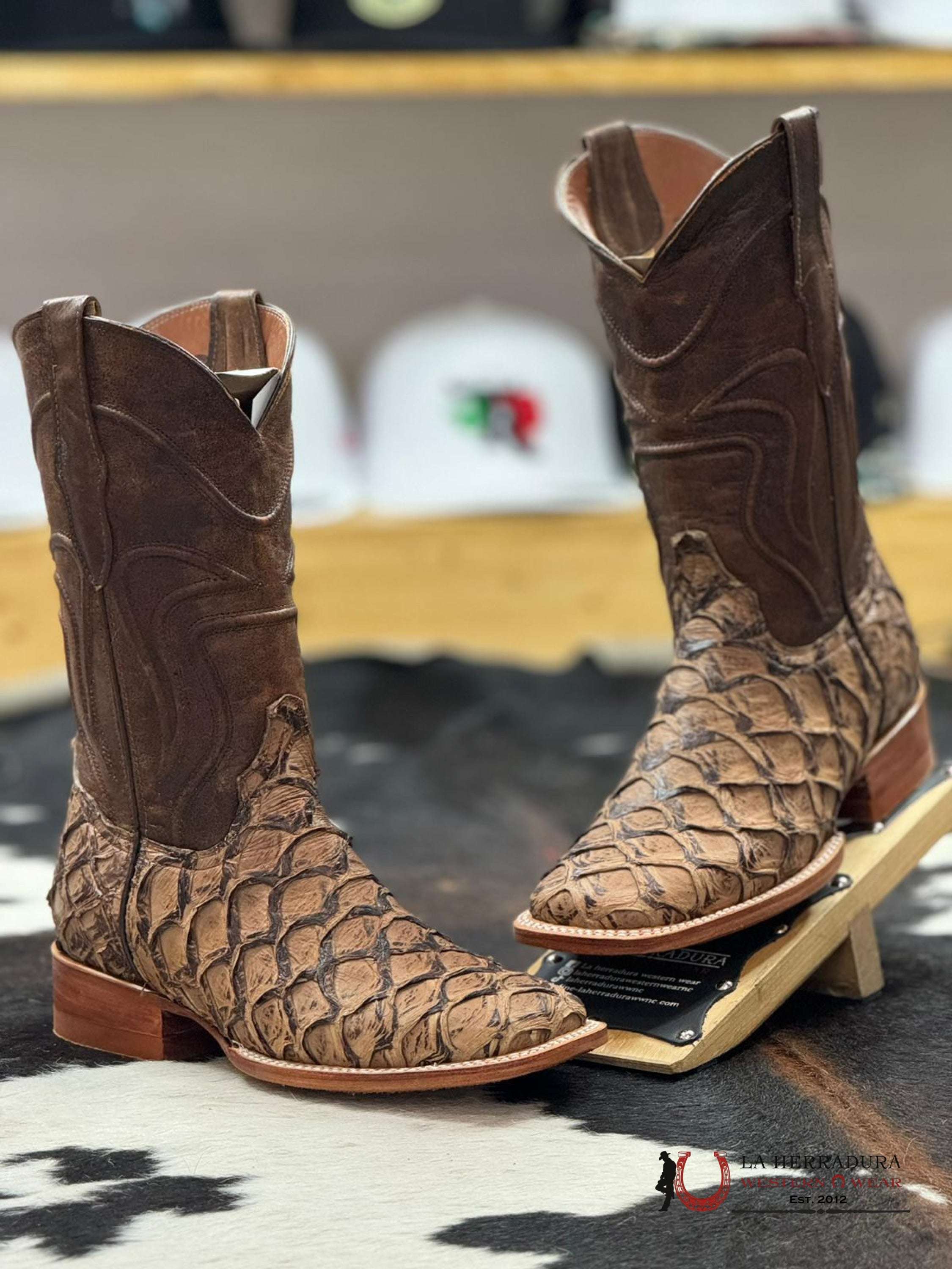 Botas Diligencia Arapaima Pirarucu Camel Matte Hombres