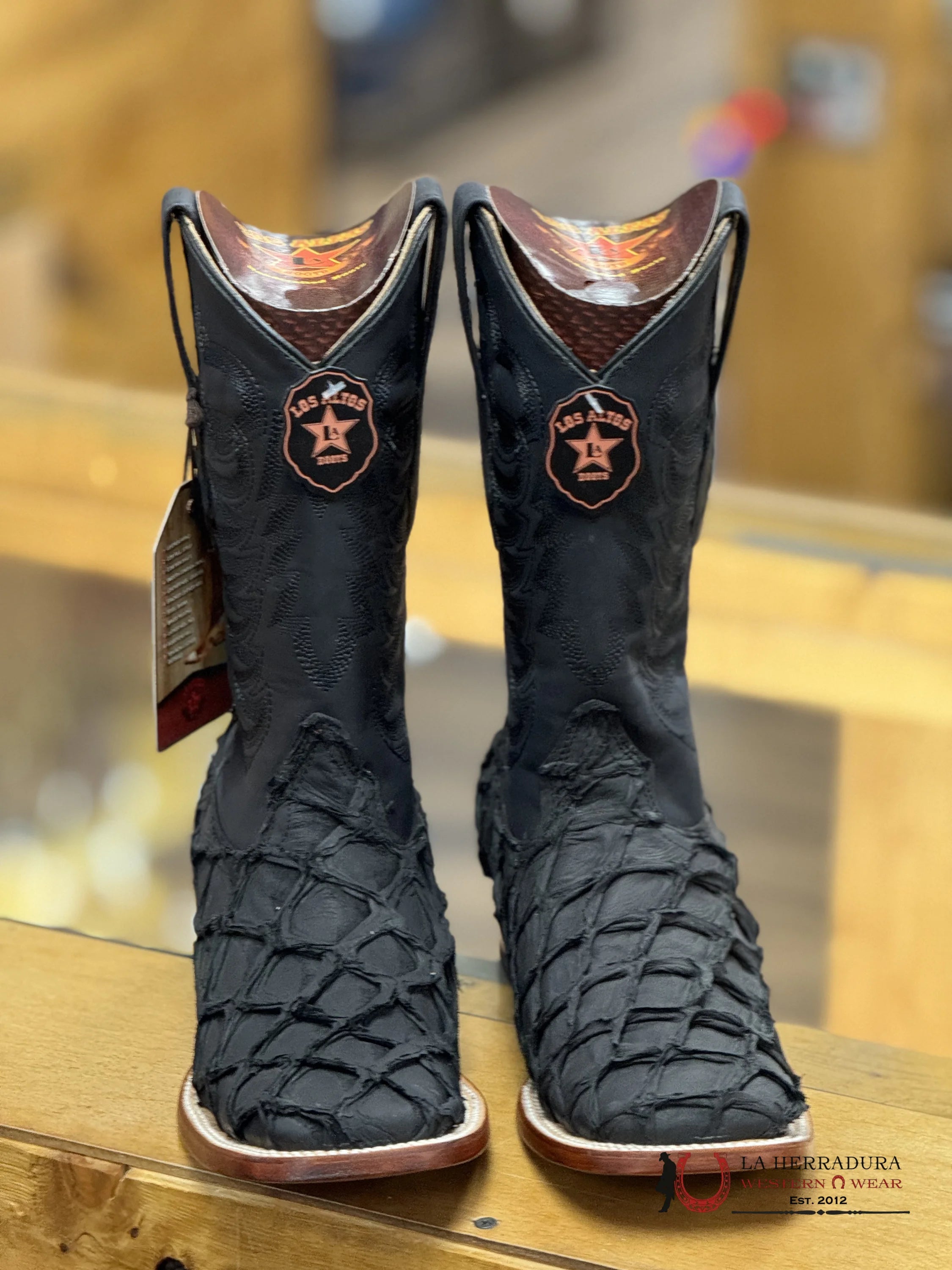 Botas Exotico Piraruco/Pescado Original Los Altos Negro Mate Hombres