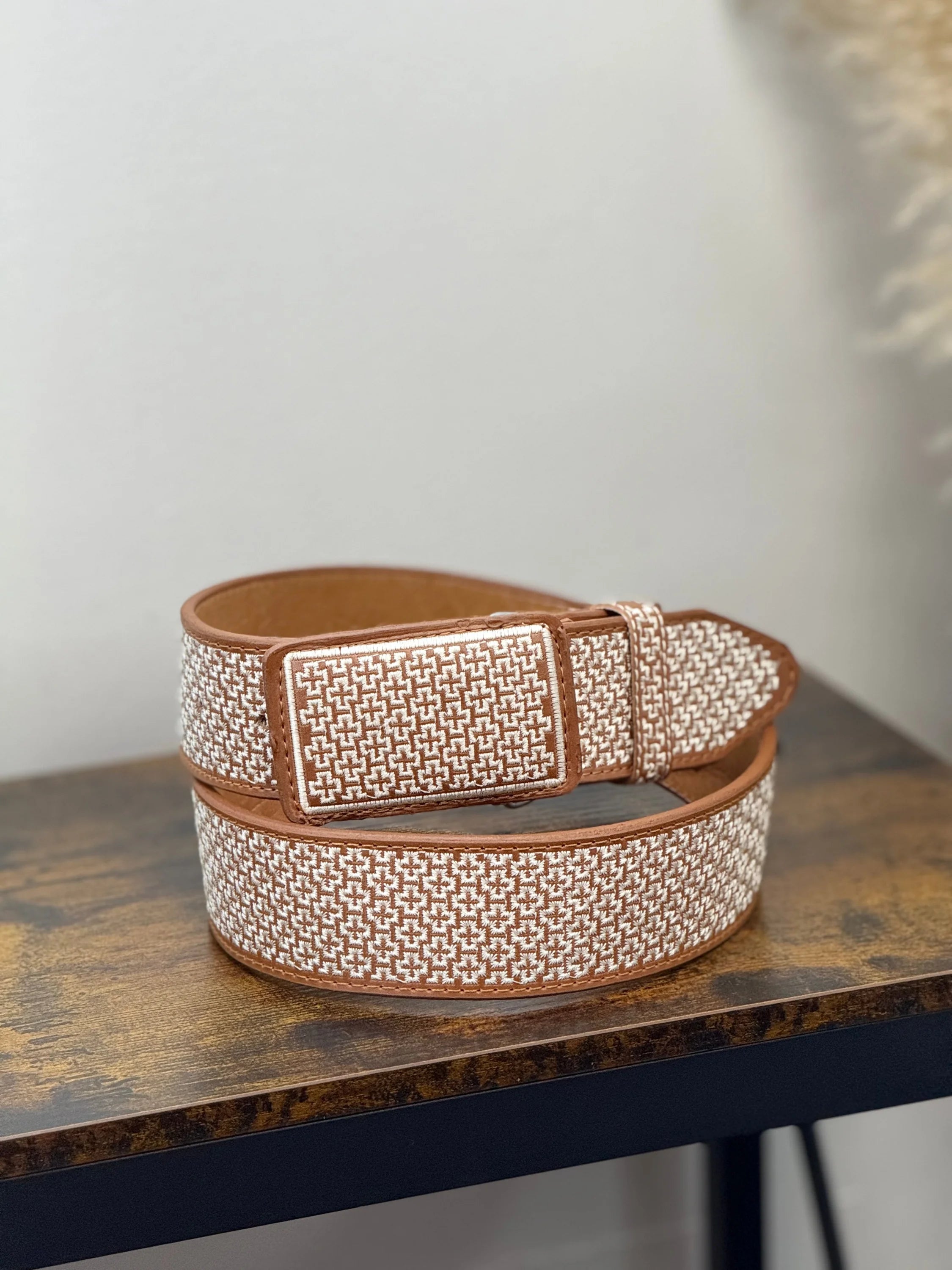 BROWN CROSS EMBROIDERED MEN BELT CINTURONES HOMBRES