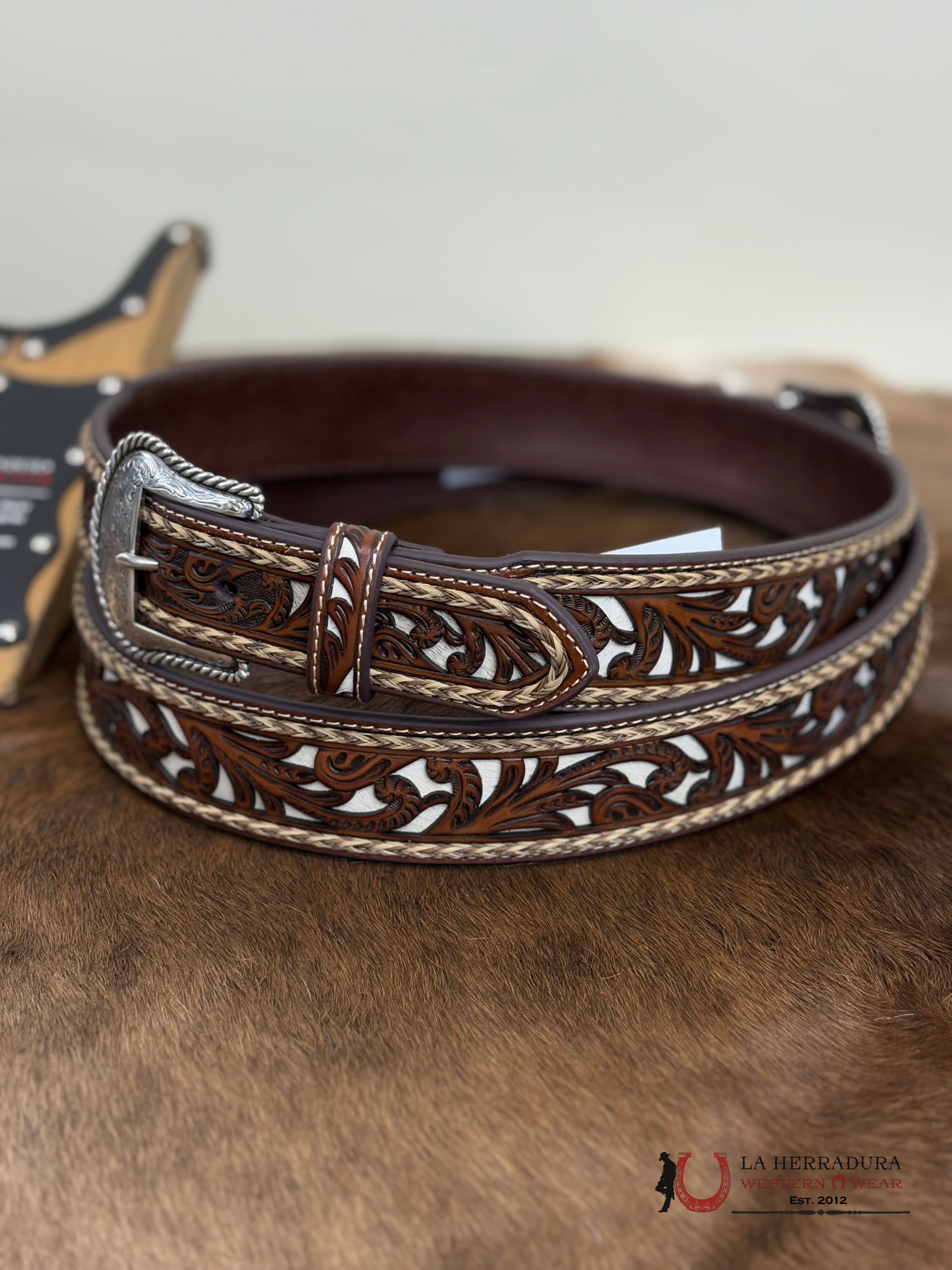 Brown Foral Belt With White Cinturones Hombres