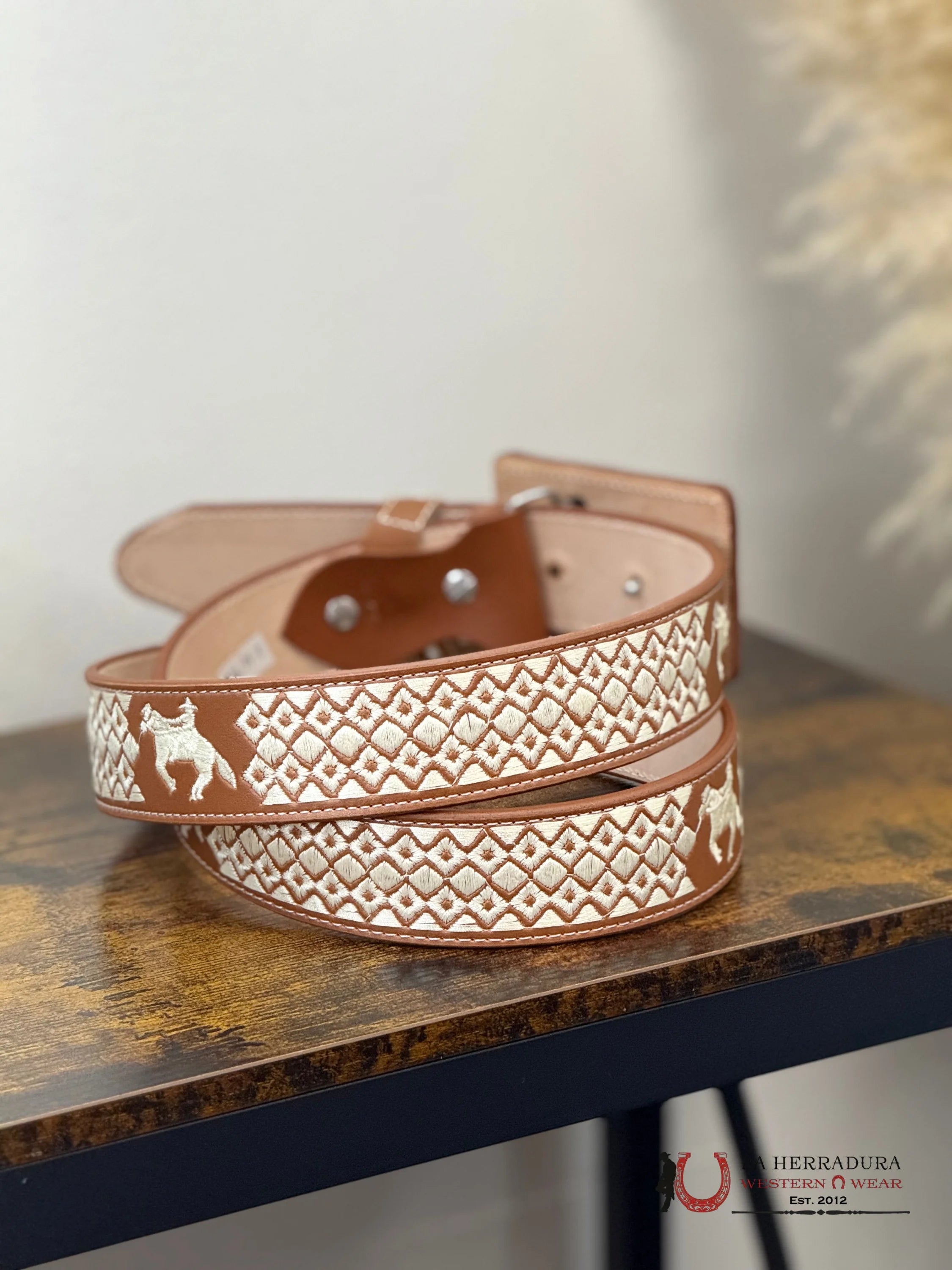 BROWN HORSE EMBROIDERED MEN BELT CINTURONES HOMBRES