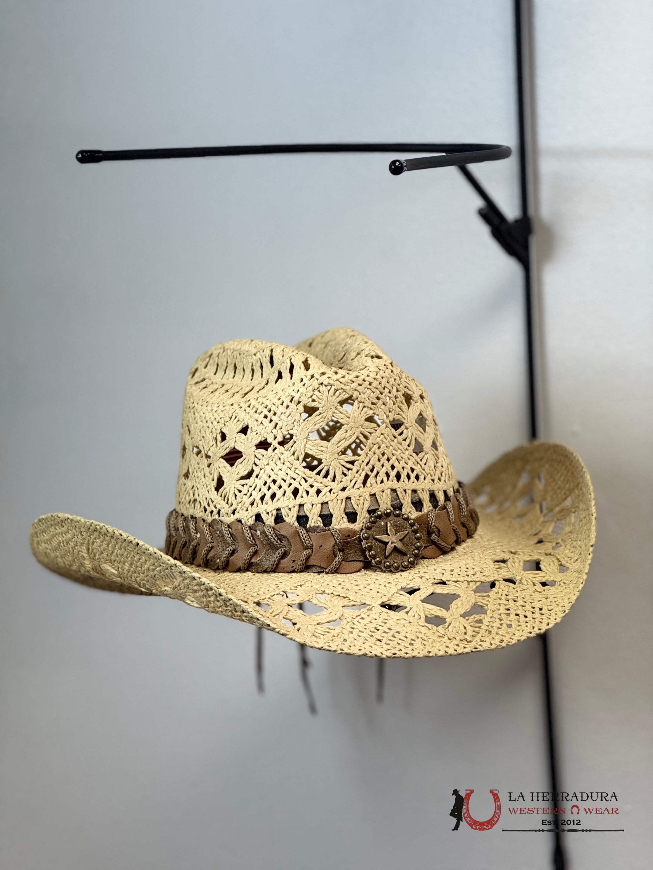 BULLHIDE NAUGHTY GIRL (NATURAL) TEJANA