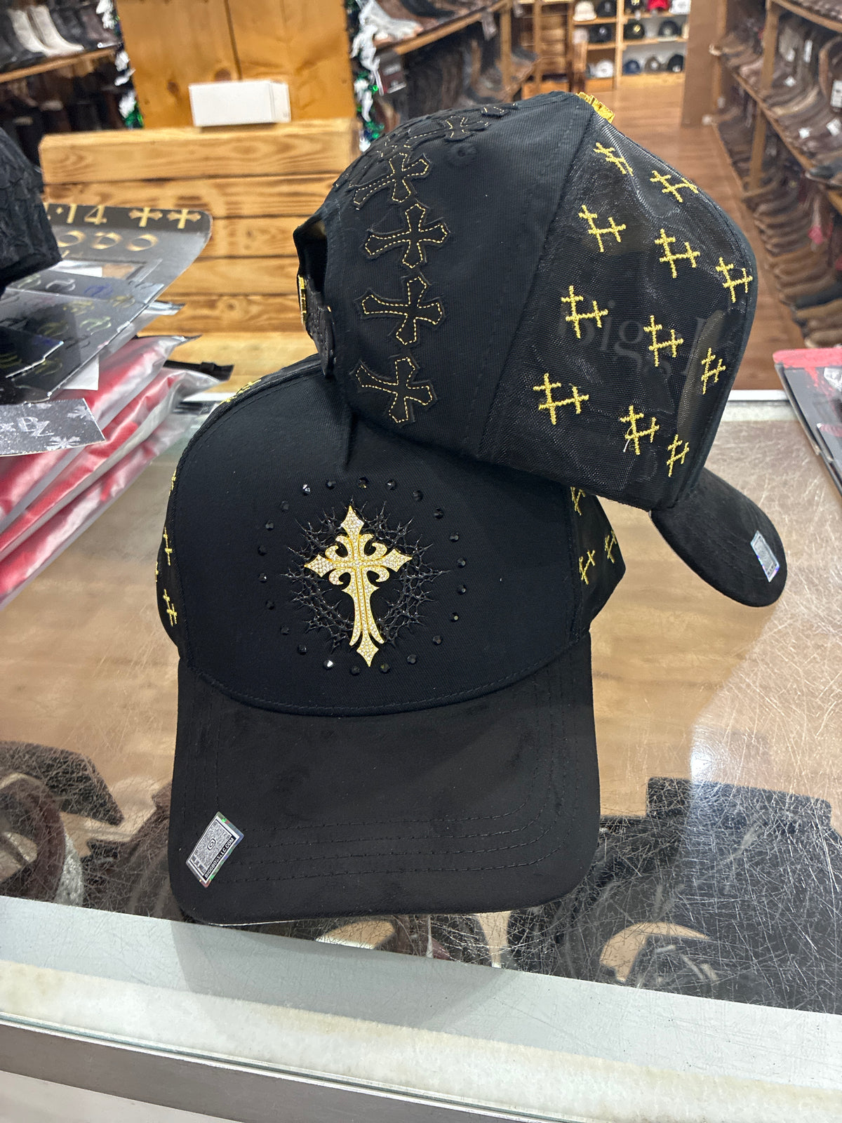 BIGG BOSS HATS COLLECTION BLACK GOLDEN CRUZ