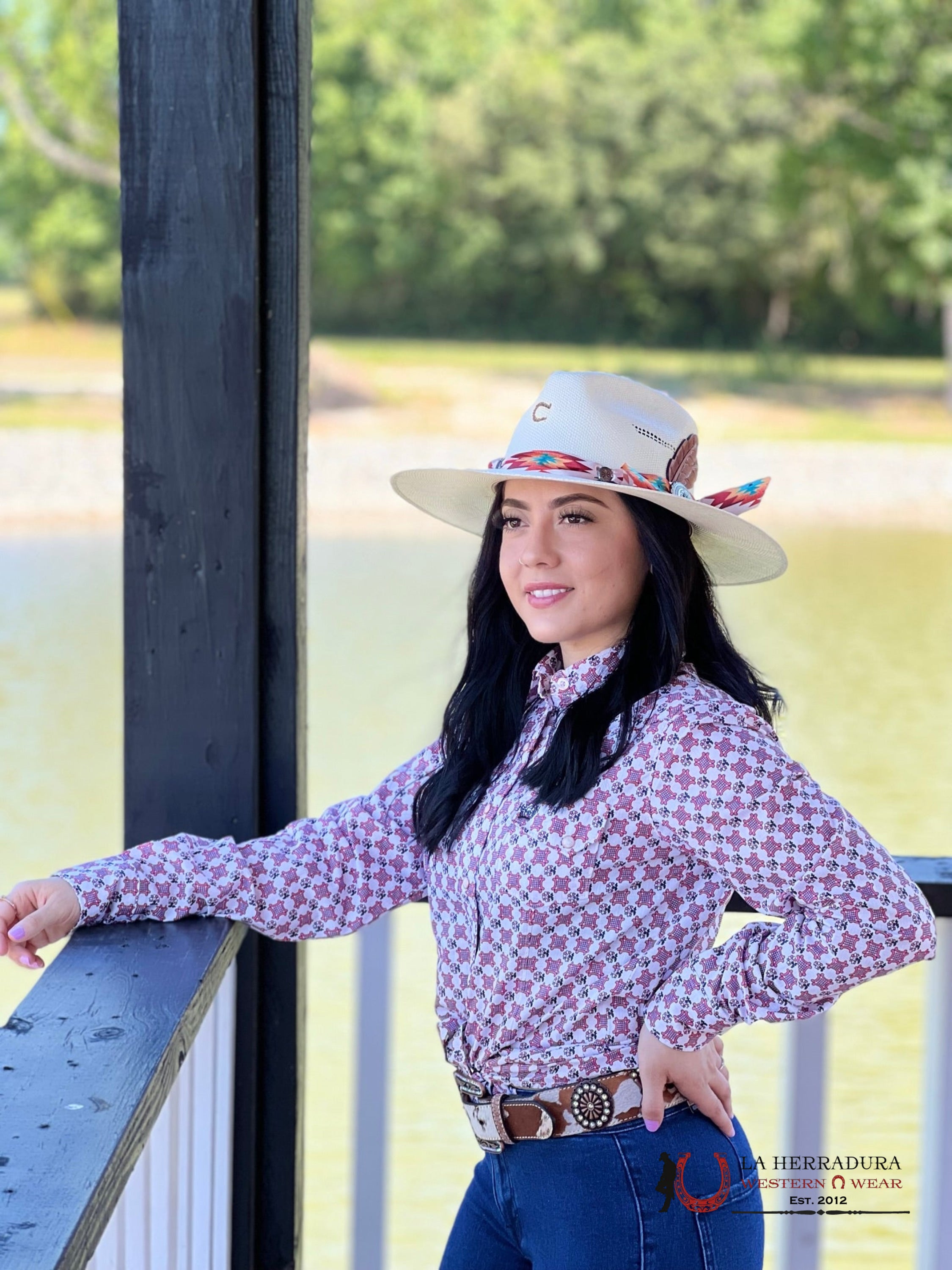 Camisa Para Mujeres Cinch Blanco Estampado Rosa 547 Ropa