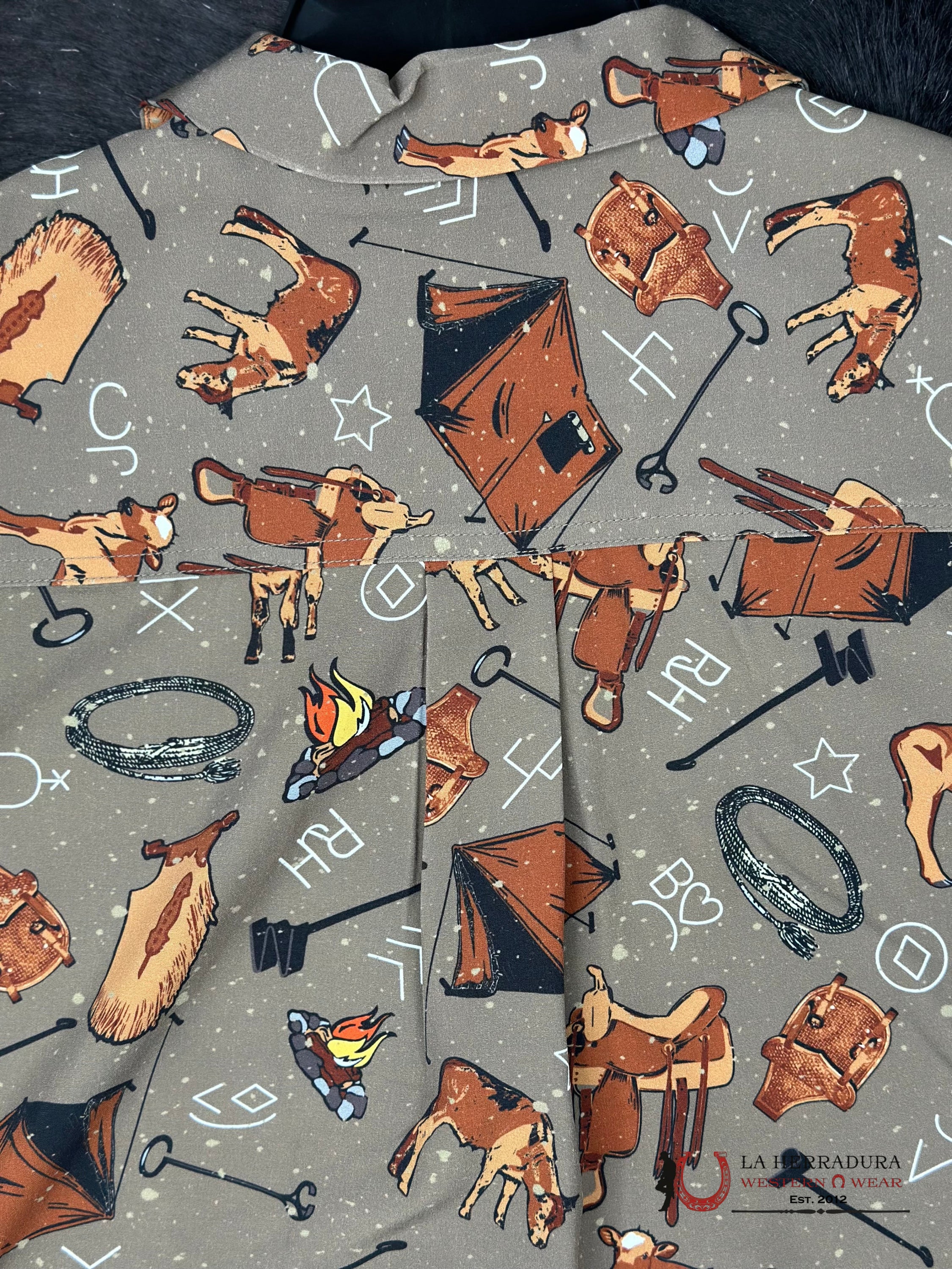 Cinch Brown Western Print V Cut Button Up Short Sleeve Ropa Hombres