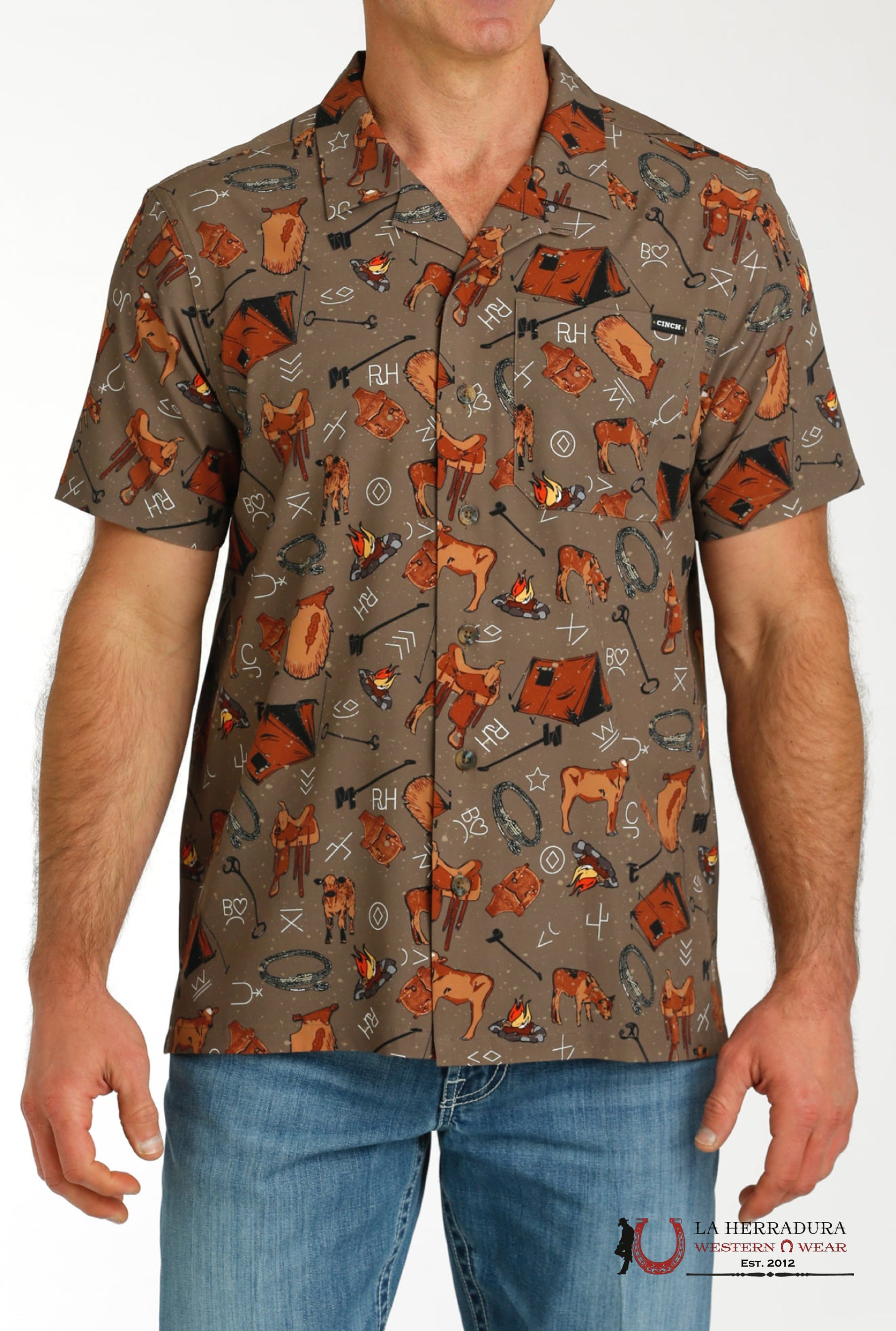 CINCH BROWN WESTERN PRINT V CUT BUTTON UP SHORT SLEEVE MTW1401045 ROPA HOMBRES
