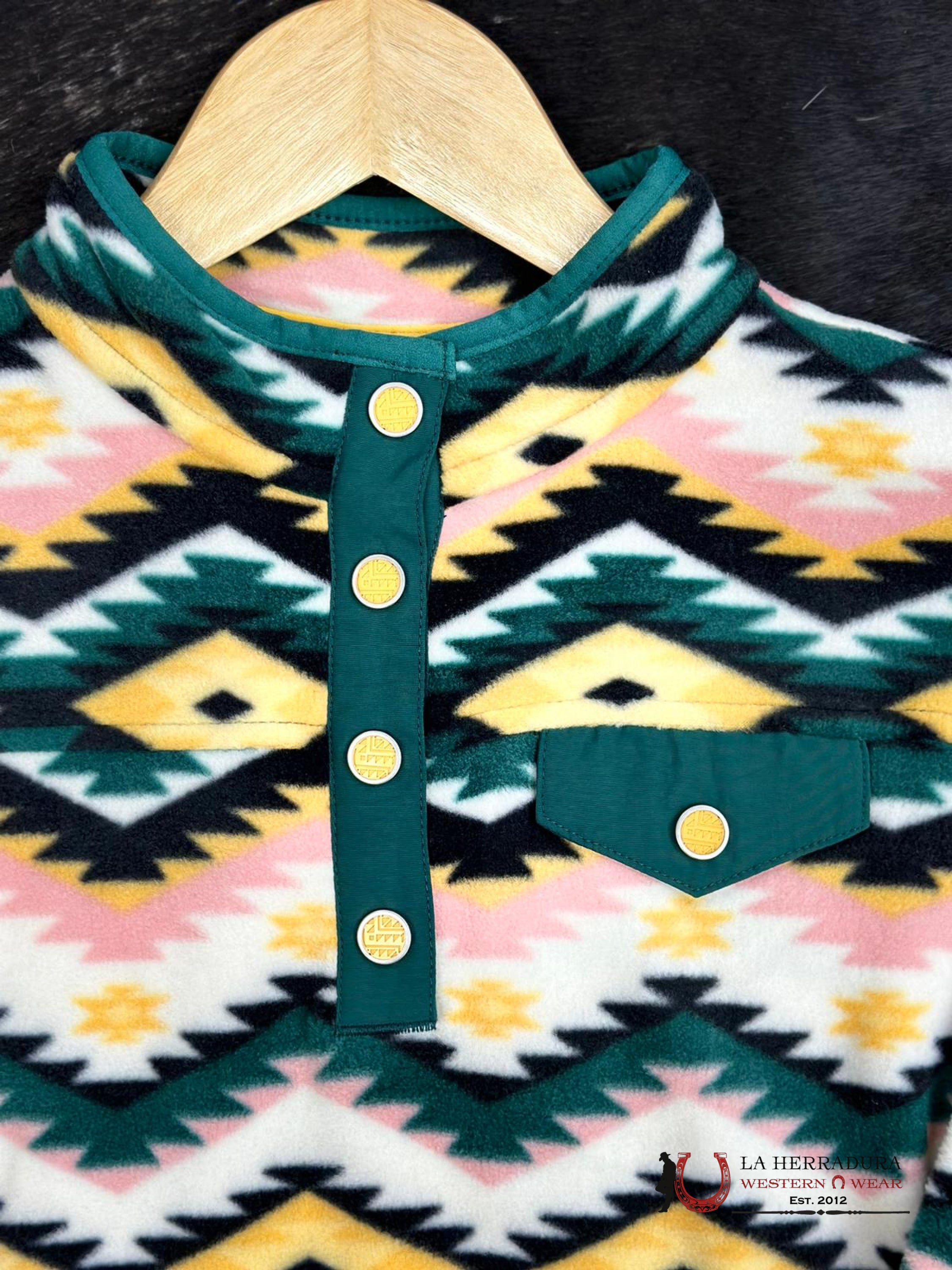 Cinch Girls Green Yellow Aztec Pullover Niños
