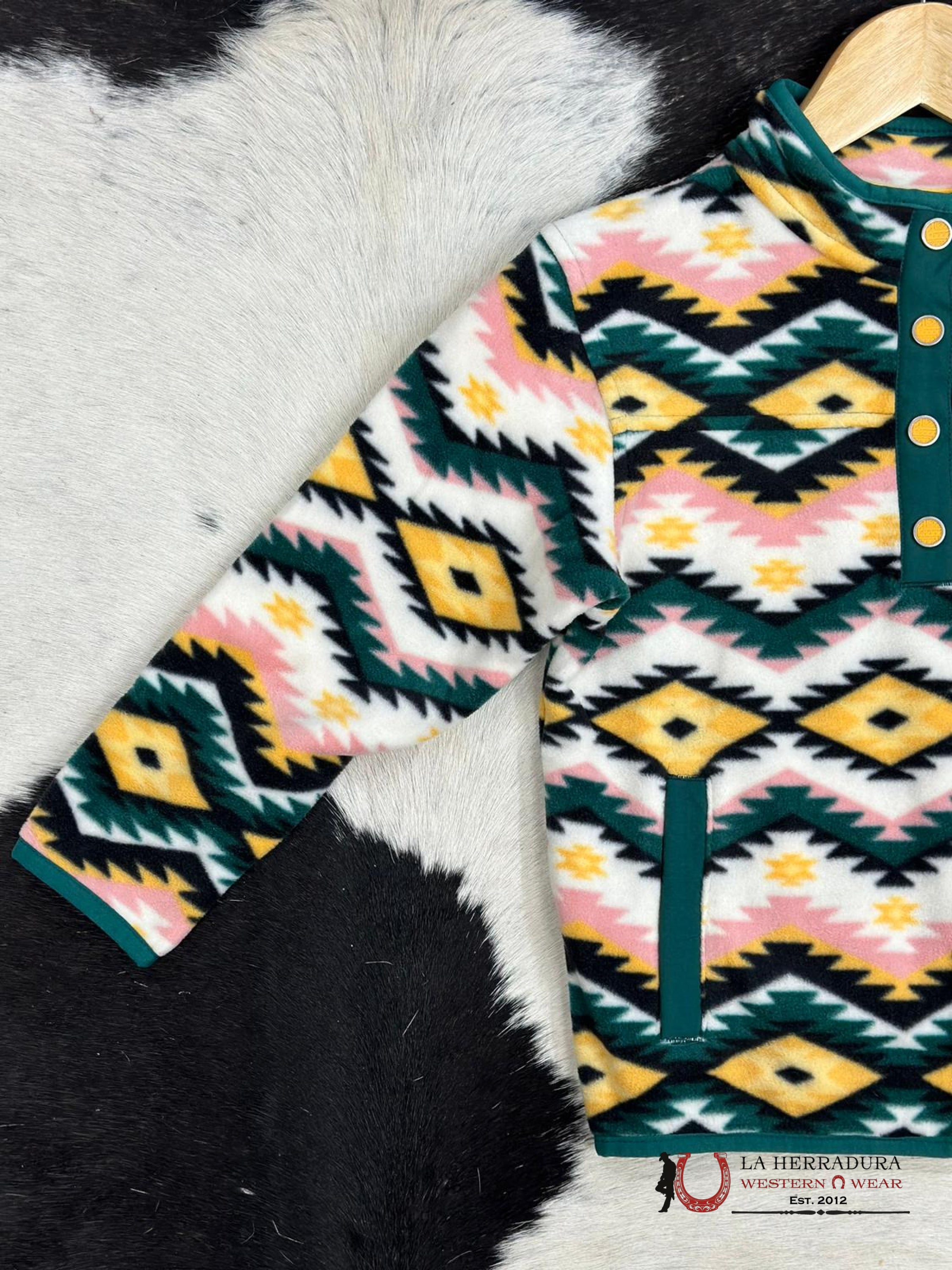 Cinch Girls Green Yellow Aztec Pullover Niños