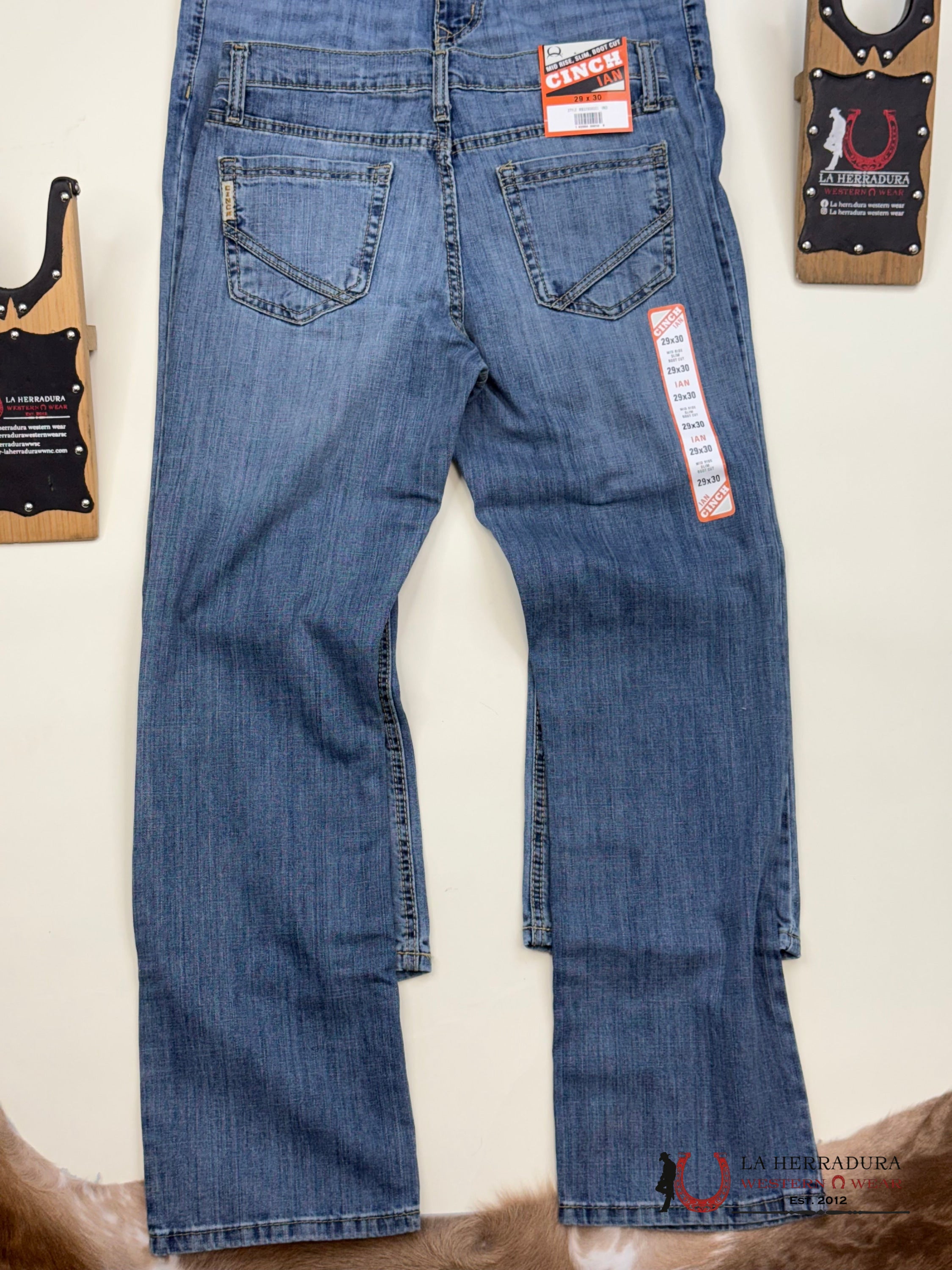 CINCH JEAN IAN LIGHT JEAN COLOR - 6001 ROPA HOMBRES