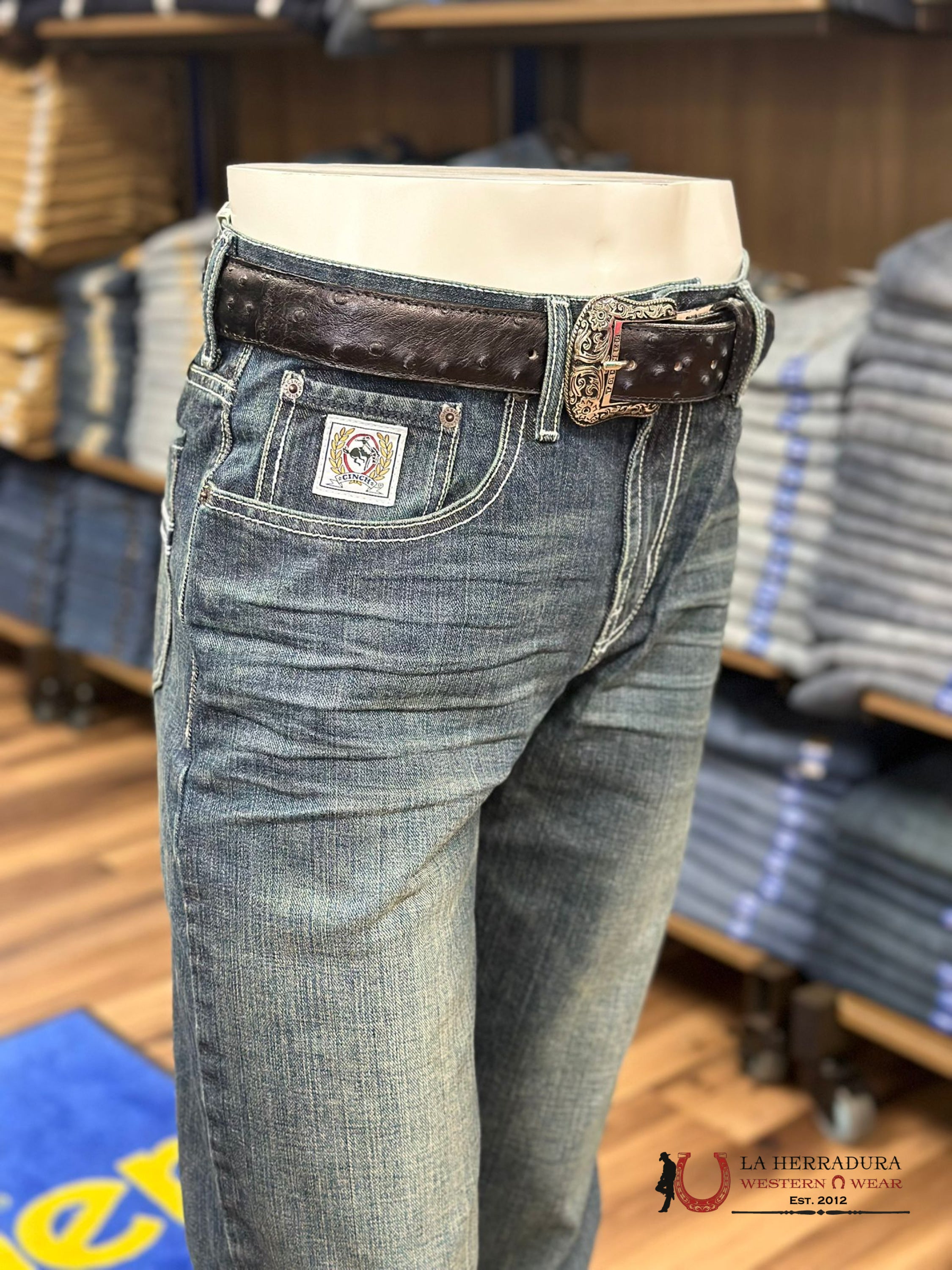 Cinch Jean White Label Relaxed Mid Rise Straight Leg Dark Stone Ropa Hombres