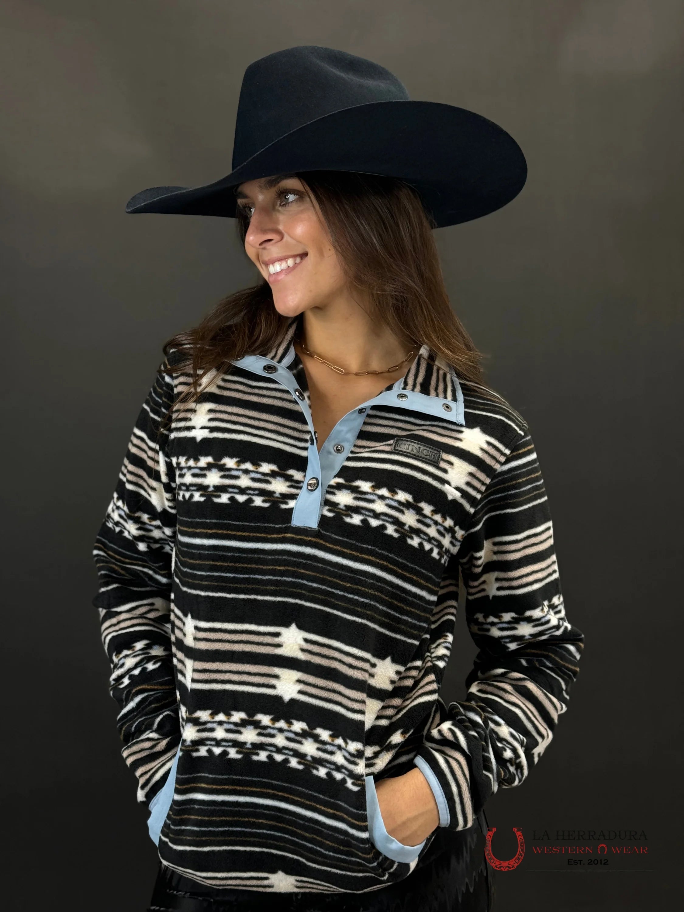 Cinch Womens Pullover Black/White Blue & Aztec Pattern Ropa Mujeres