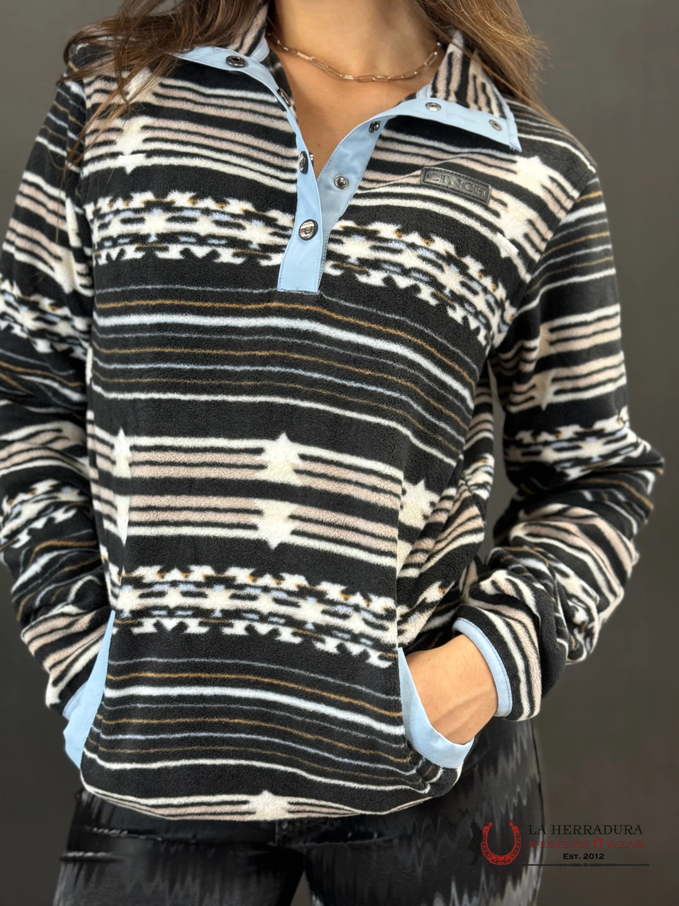 Cinch Womens Pullover Black/White Blue & Aztec Pattern Ropa Mujeres