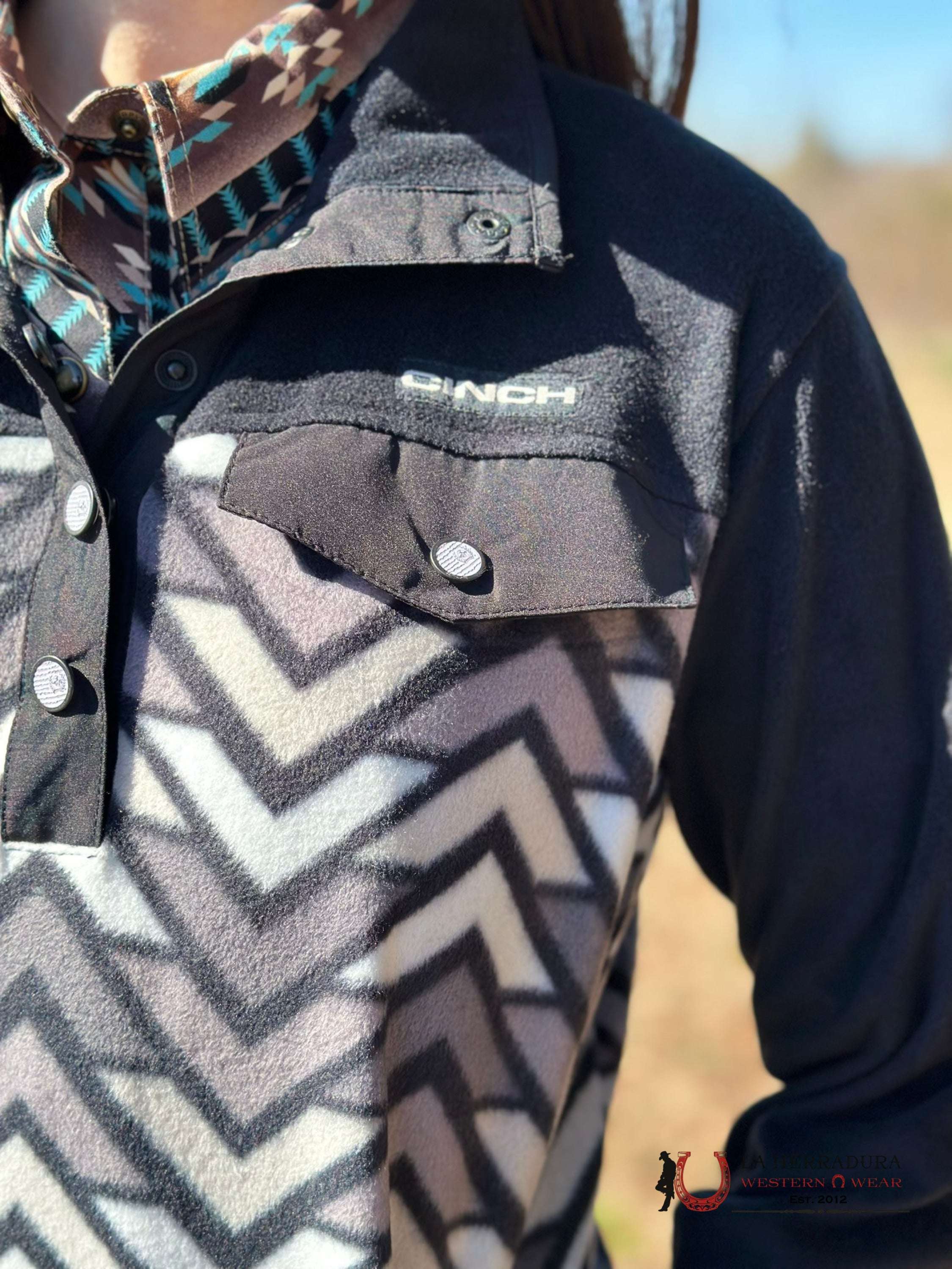 Cinch Womens Black & White Aztec Pattern Pullover Ropa Mujeres