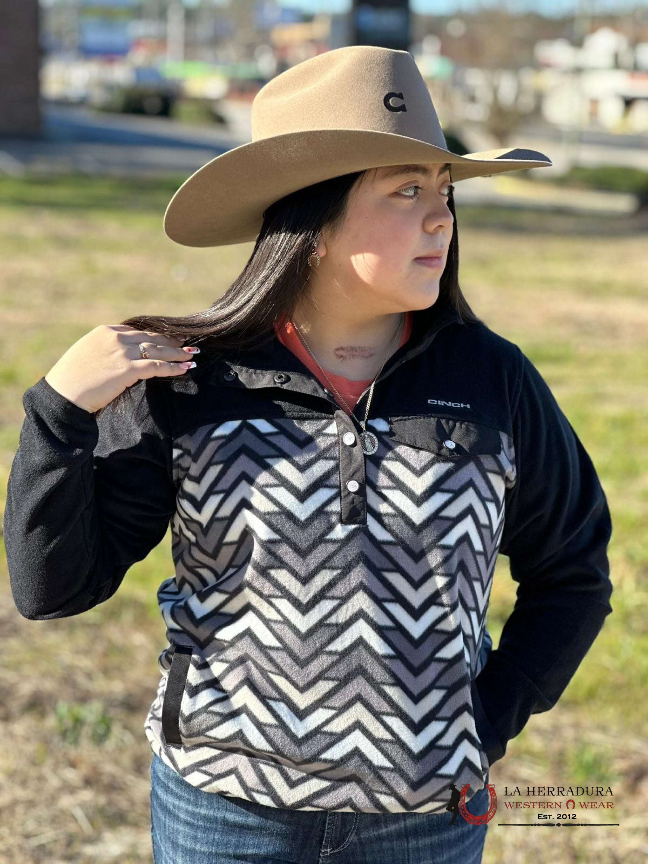 Cinch Womens Black & White Aztec Pattern Pullover Ropa Mujeres