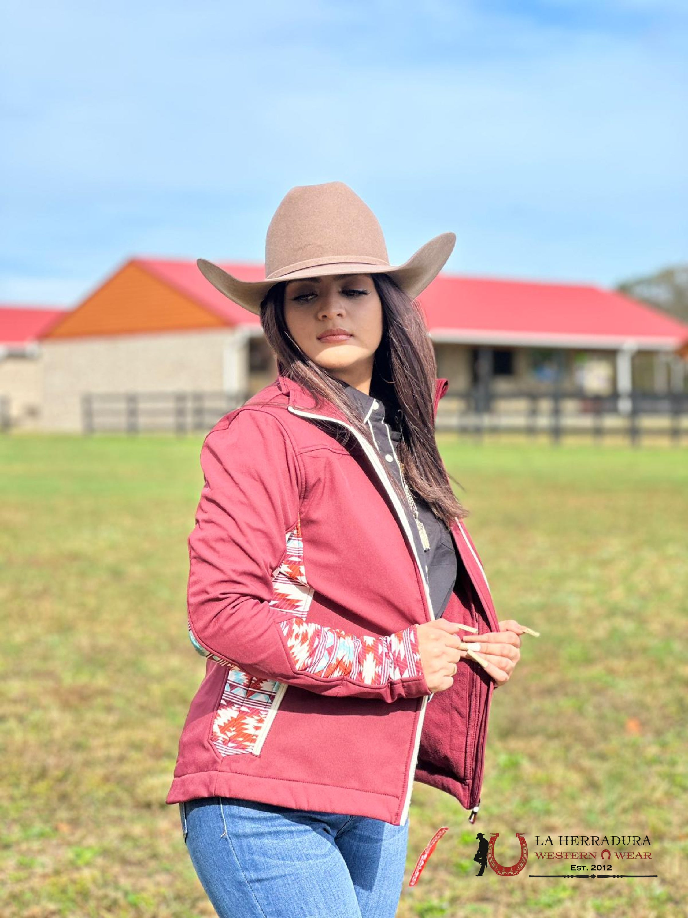 Cinch Womens Jacket Softshell Red Aztec Team Logo Ropa Mujeres